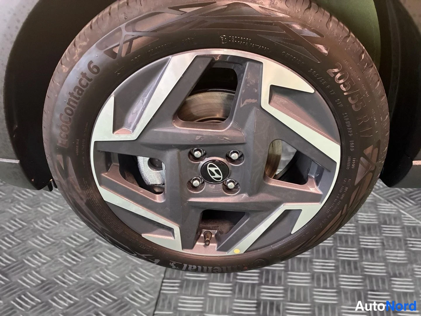 Keltainen Hyundai Bayon 2026, yksityiskohta, kuva 15