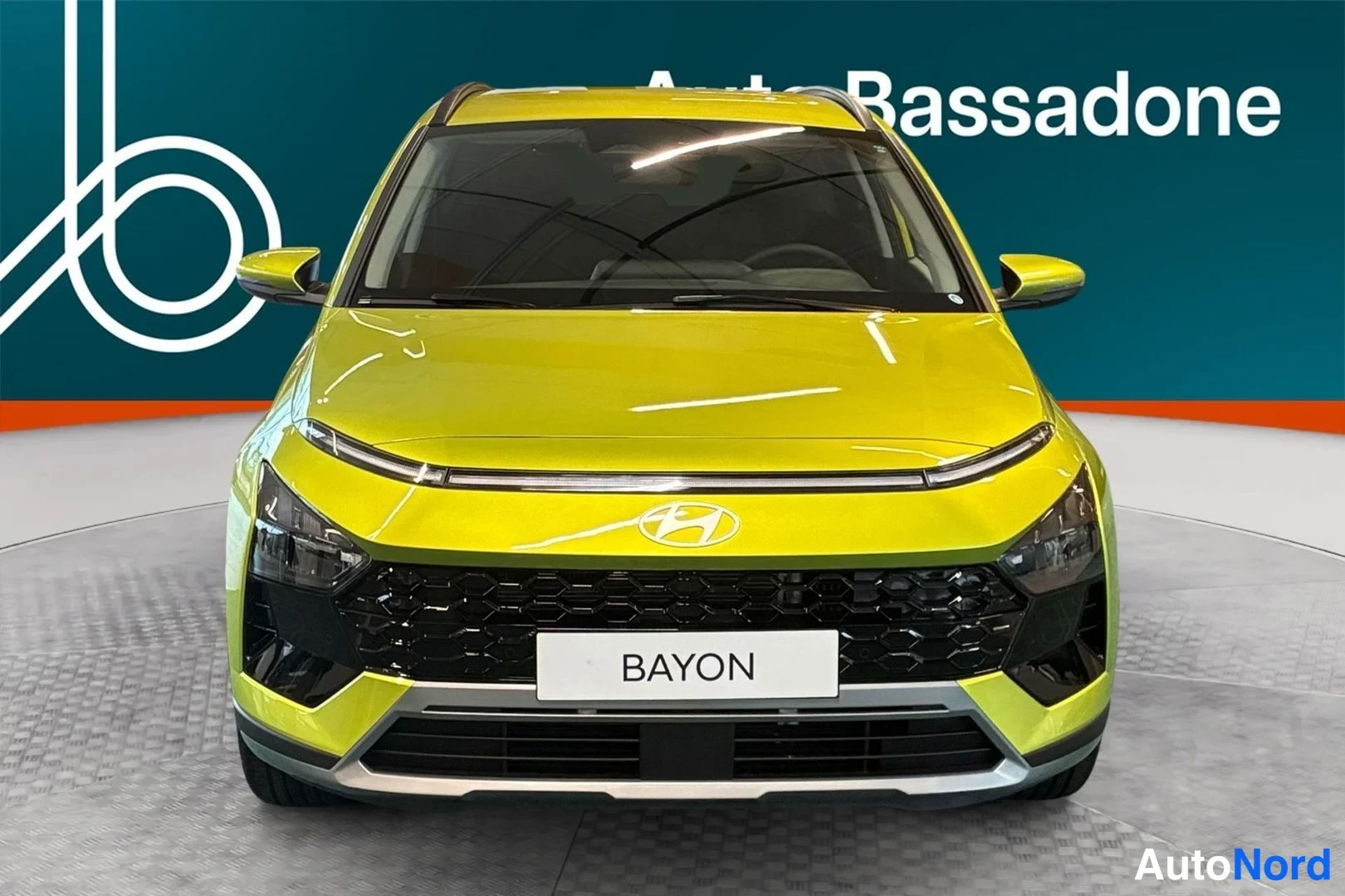 Keltainen Hyundai Bayon 2026, edestä, kuva 5
