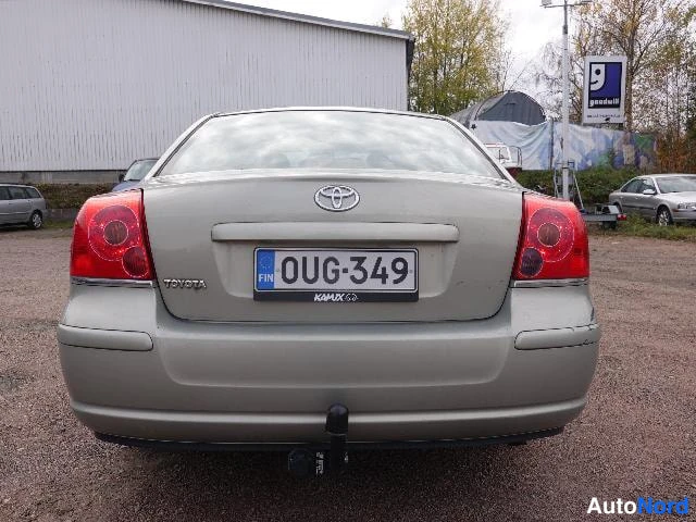 Hopea Toyota AVENSIS 2004, takaa, kuva 16