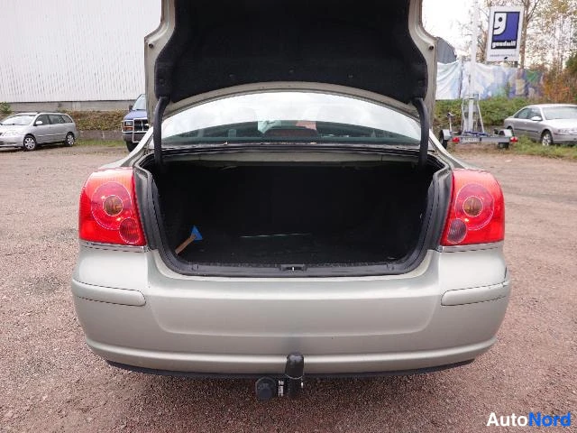 Hopea Toyota AVENSIS 2004, tavaratila, kuva 26