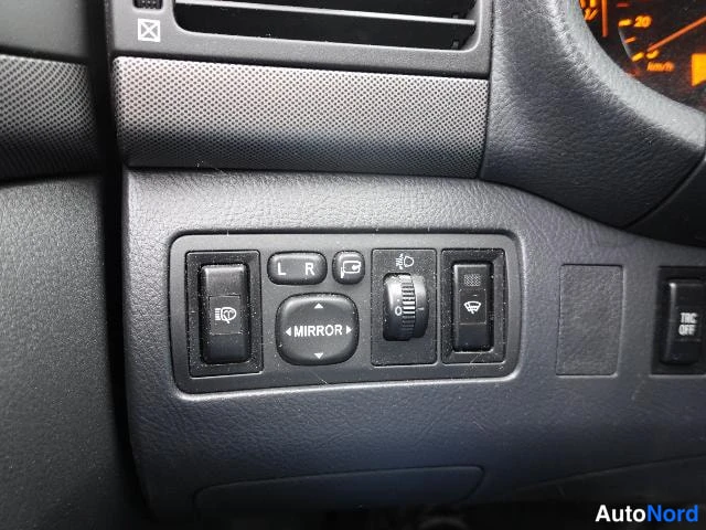 Hopea Toyota AVENSIS 2004, yksityiskohta, kuva 30