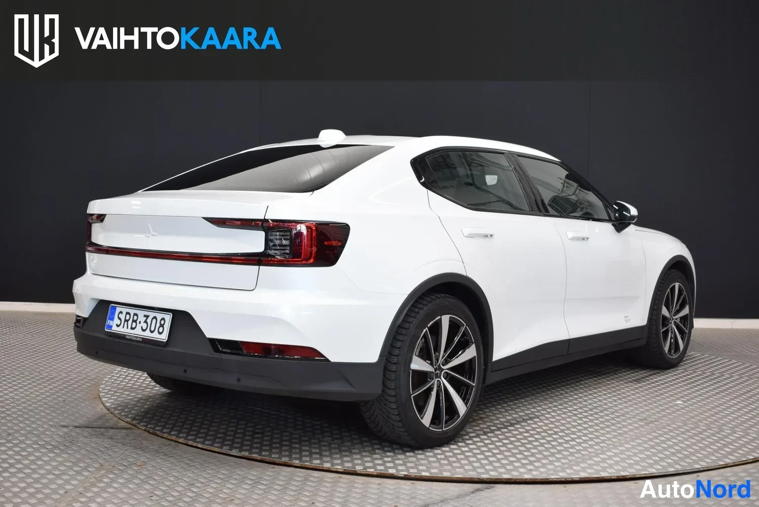 Valkoinen Polestar 2 2022, takaviisto, kuva 6