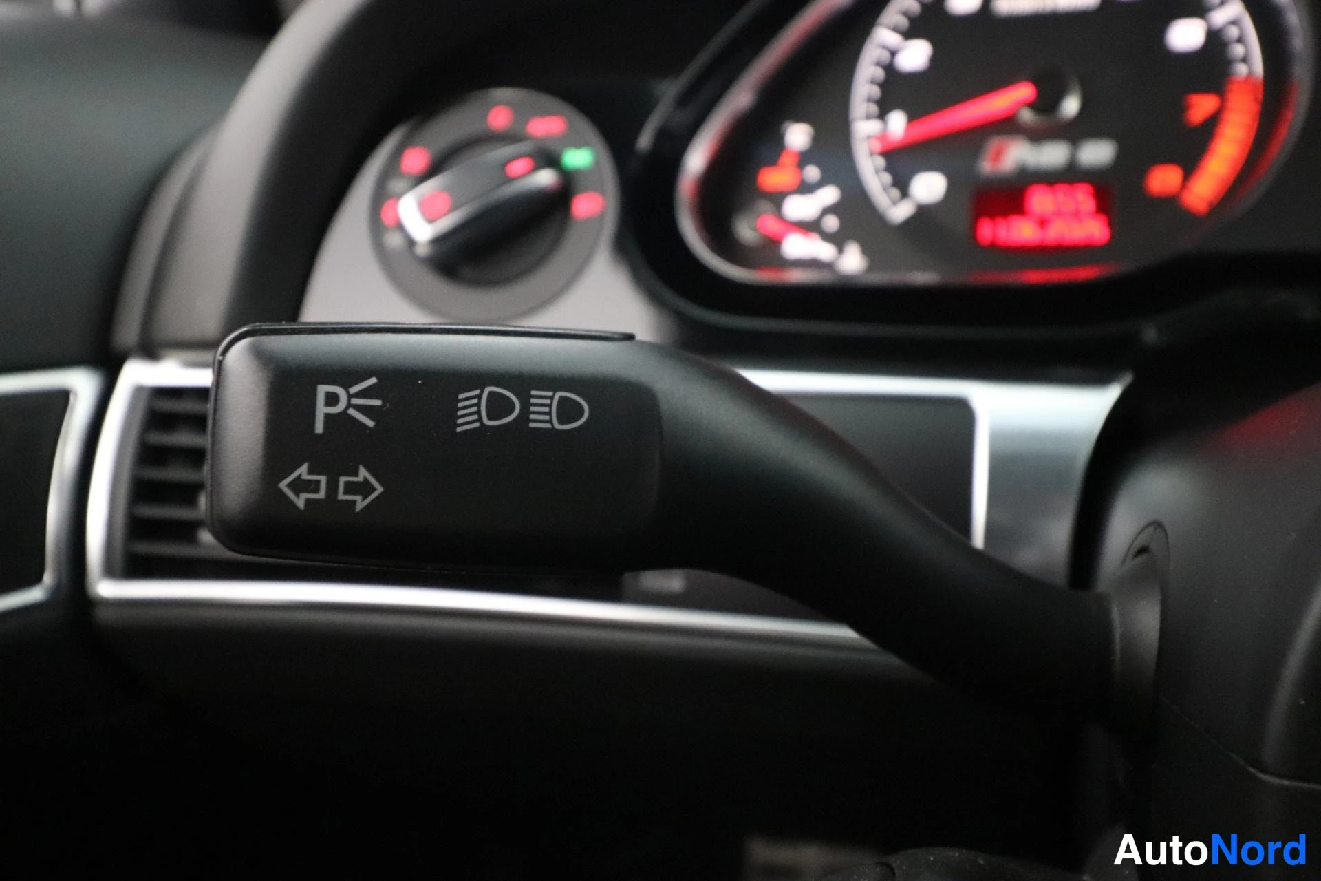 Hopea Audi RS6 2008, yksityiskohta, kuva 19