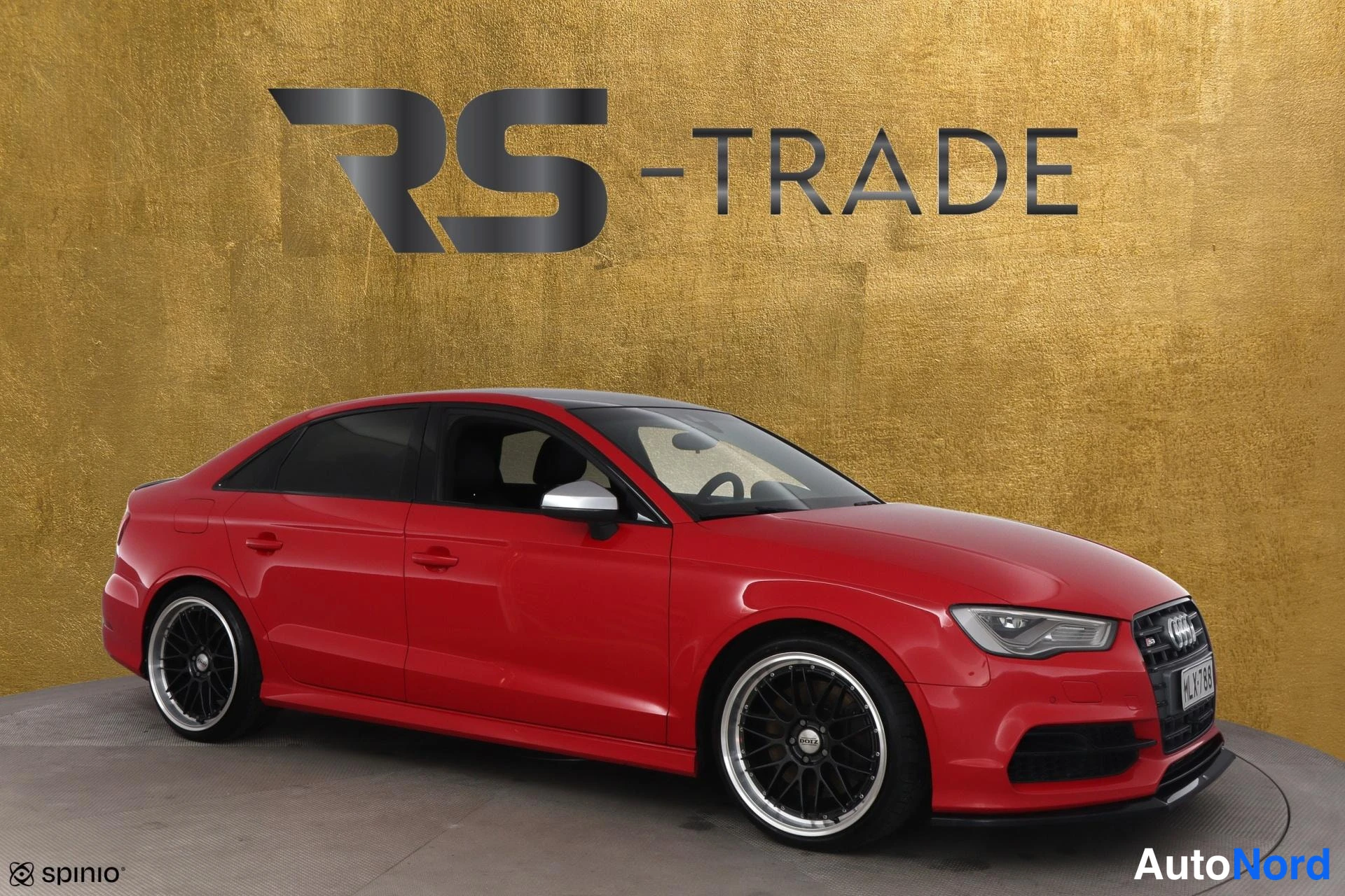 Punainen Audi S3 2014, etuviisto, keula oikealle, kuva 2