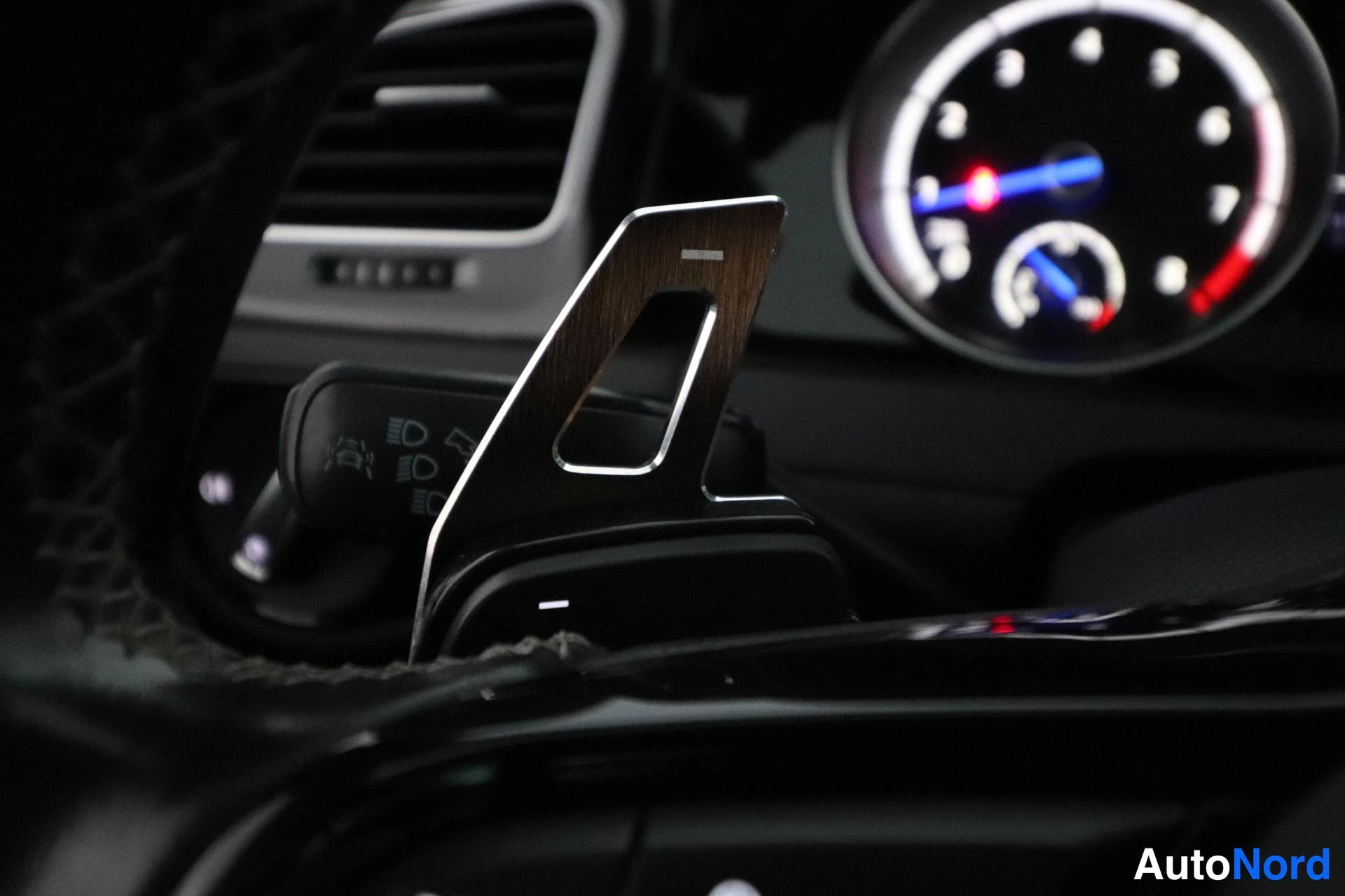 Svart Volkswagen Golf 2014, detalj, bild 19