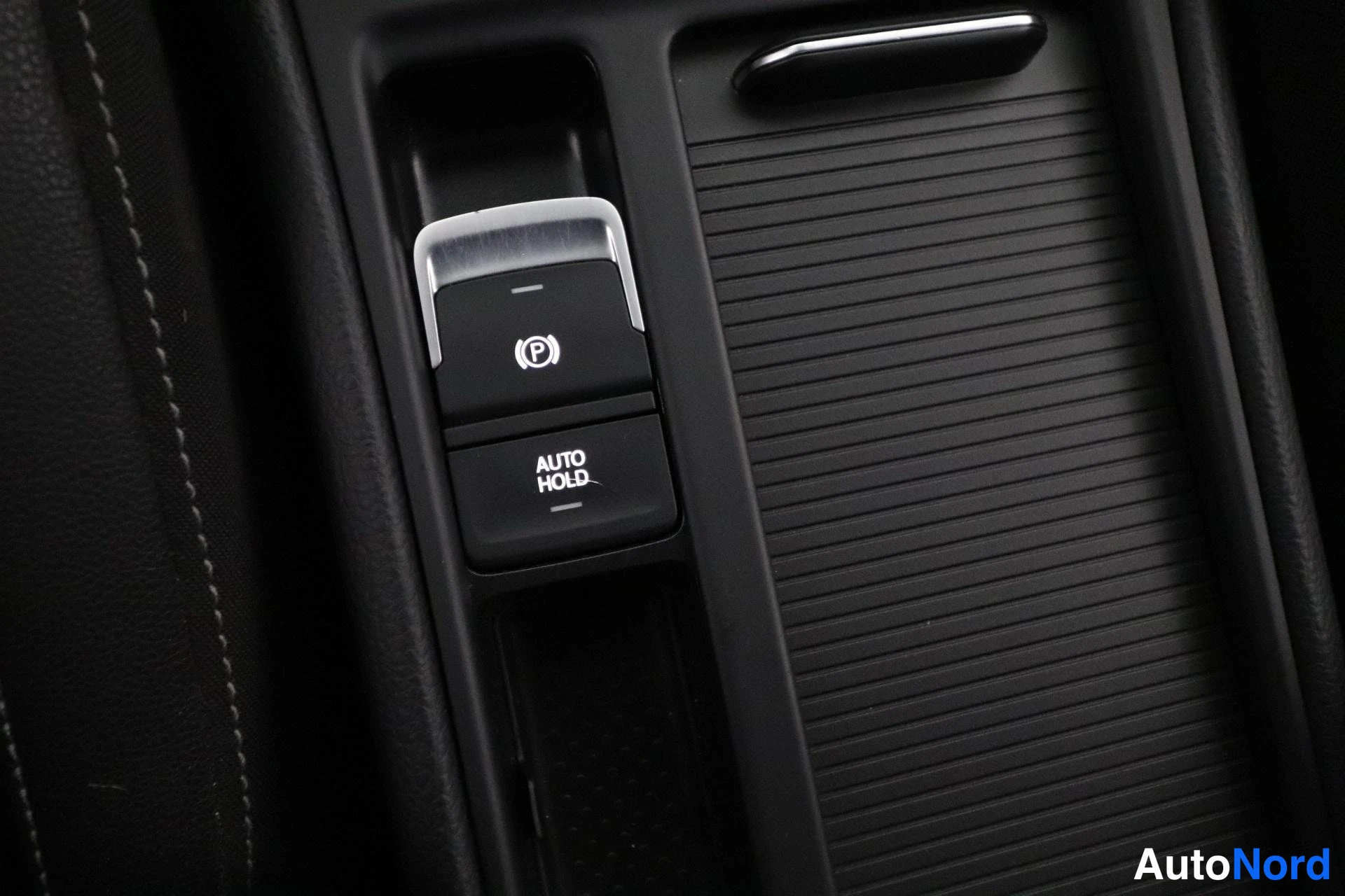 Svart Volkswagen Golf 2014, detalj, bild 30