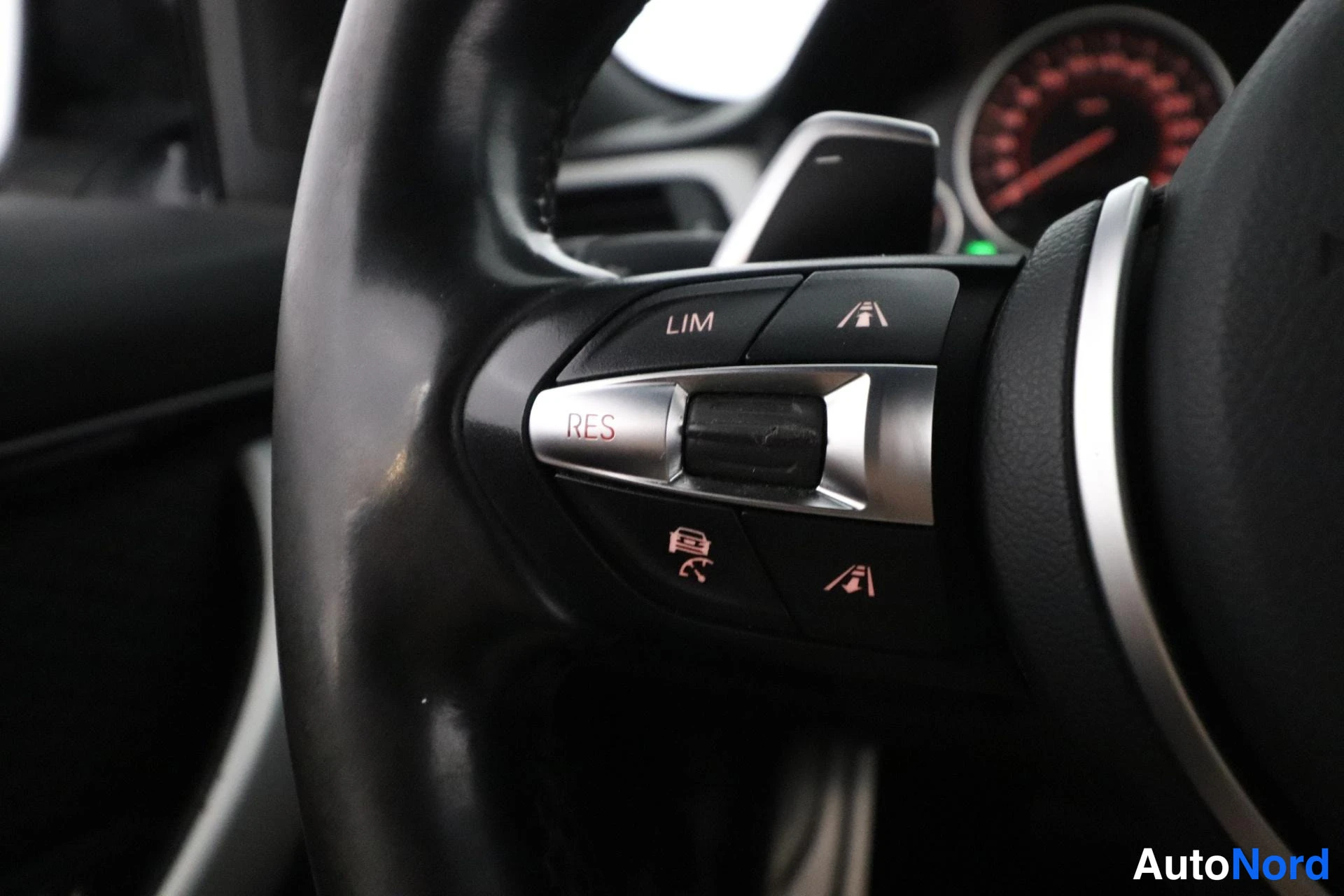 Valkoinen BMW 435d xDrive 2014, yksityiskohta, kuva 16