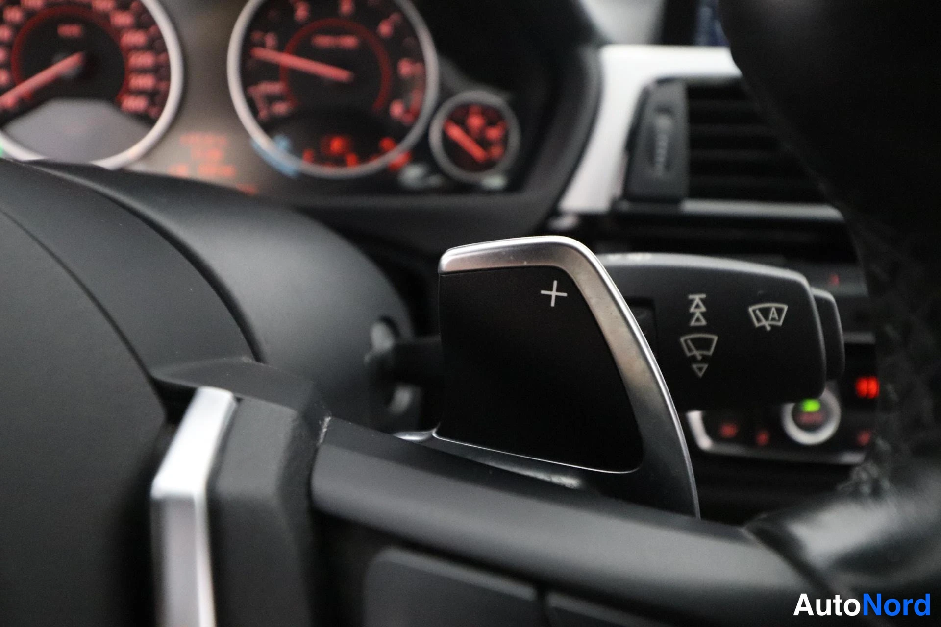 Valkoinen BMW 435d xDrive 2014, yksityiskohta, kuva 17