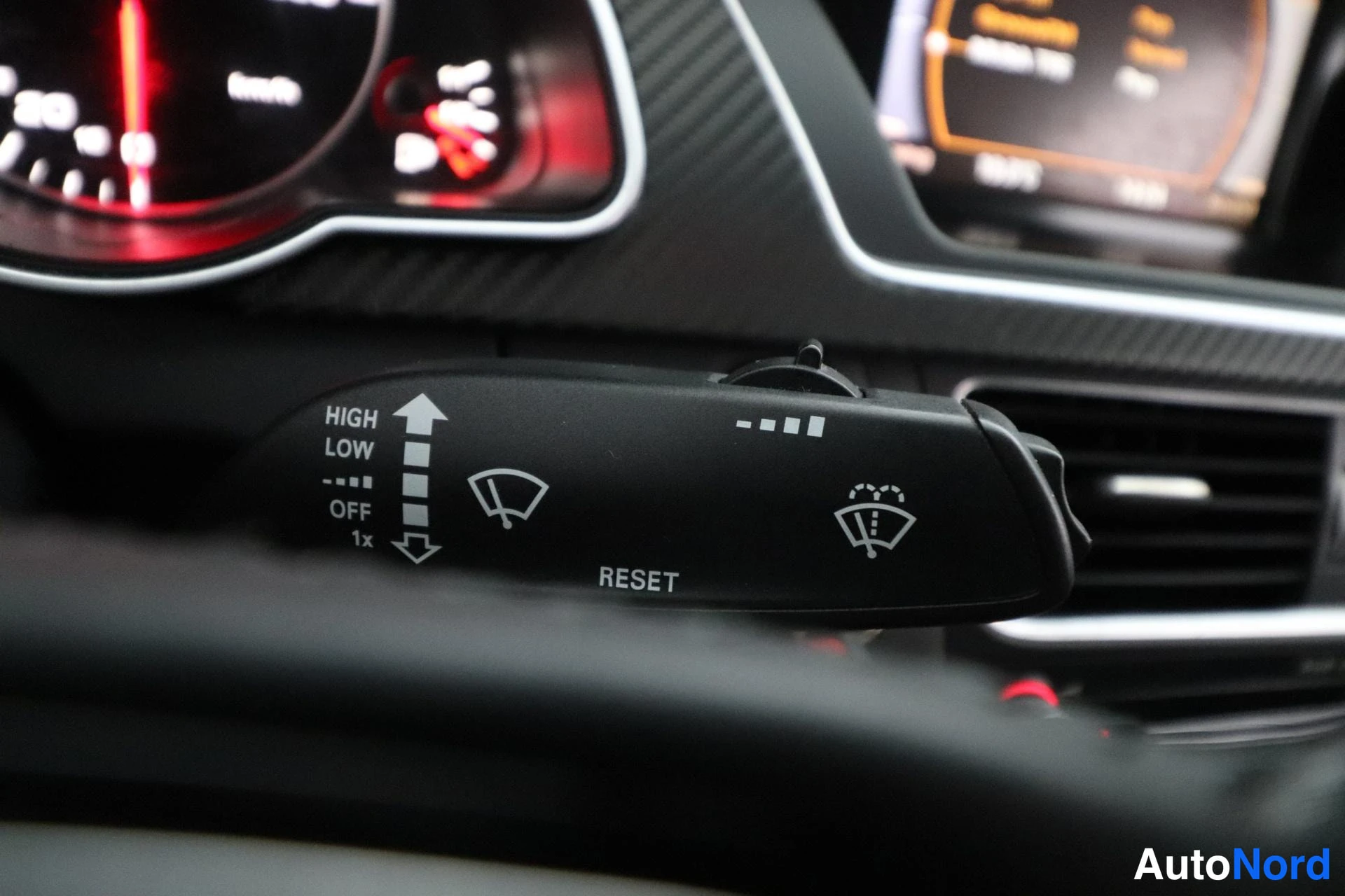 Valkoinen Audi A5 2012, yksityiskohta, kuva 19