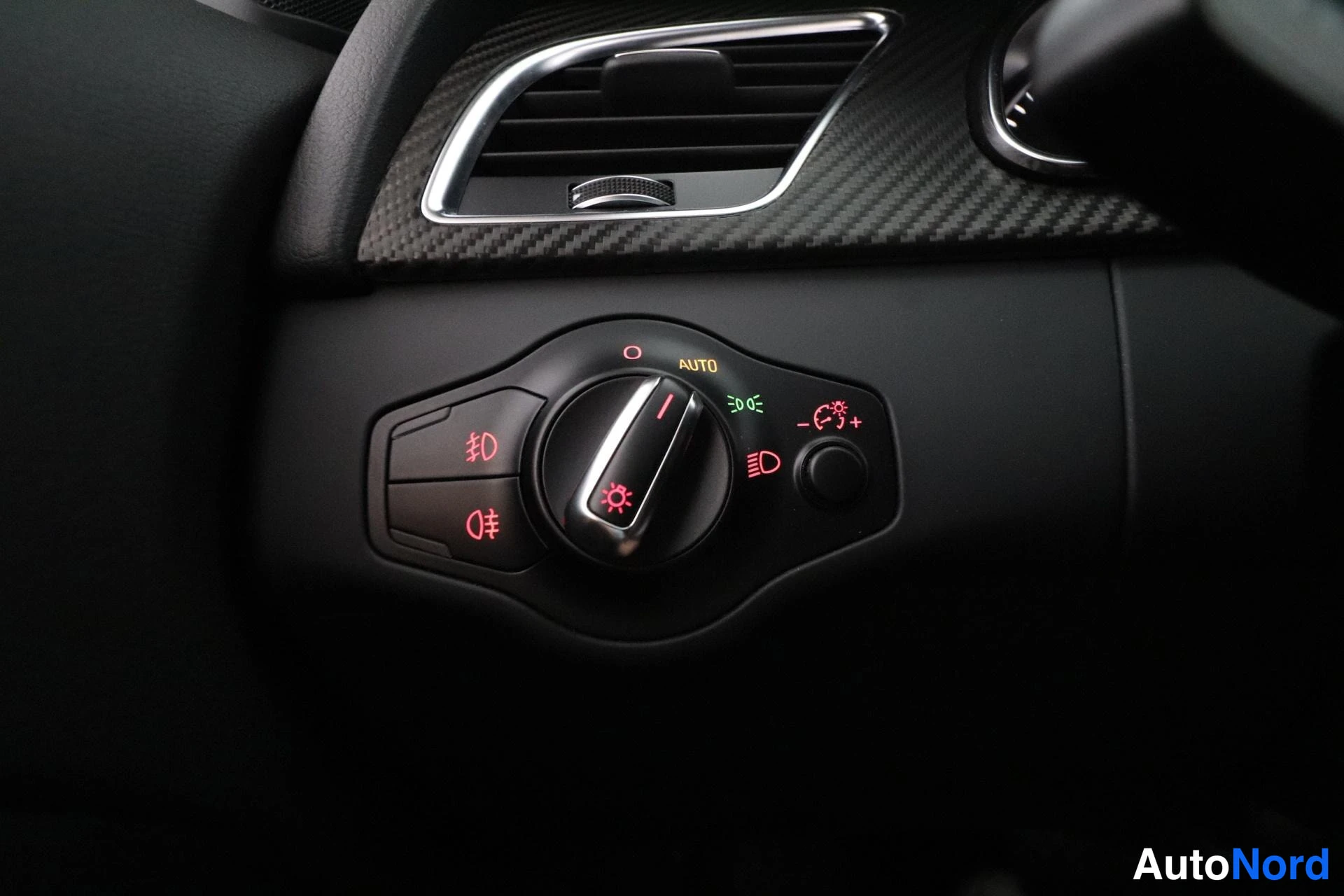 Valkoinen Audi A5 2012, yksityiskohta, kuva 24