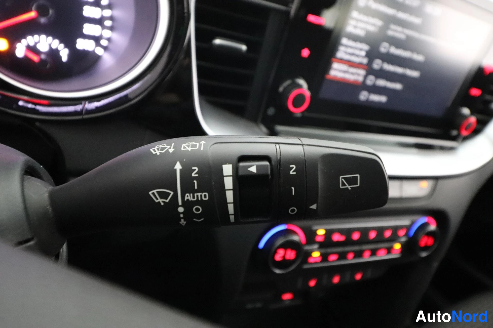Harmaa Kia Ceed 2022, yksityiskohta, kuva 26