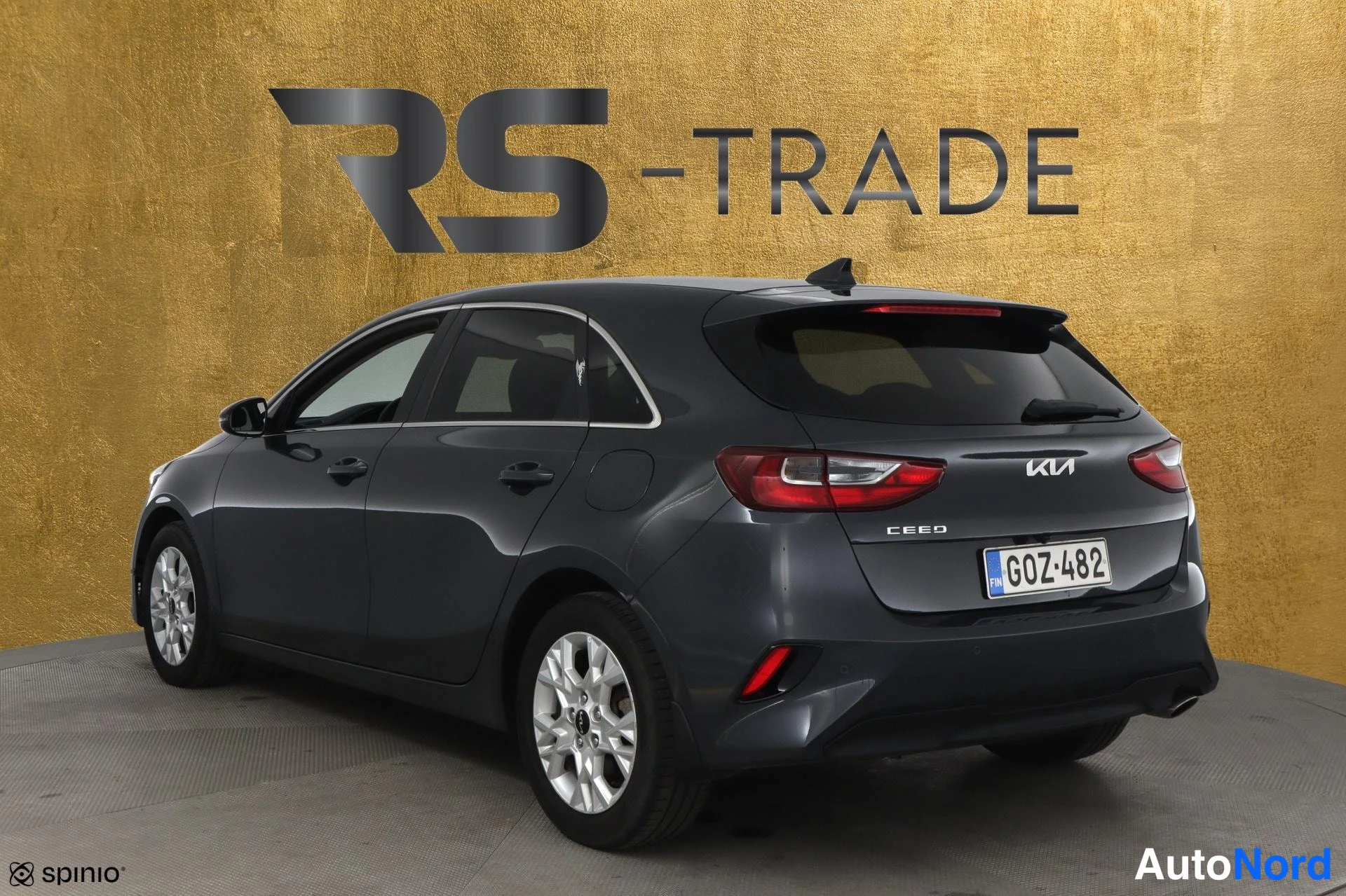 Harmaa Kia Ceed 2022, takaviisto, kuva 5