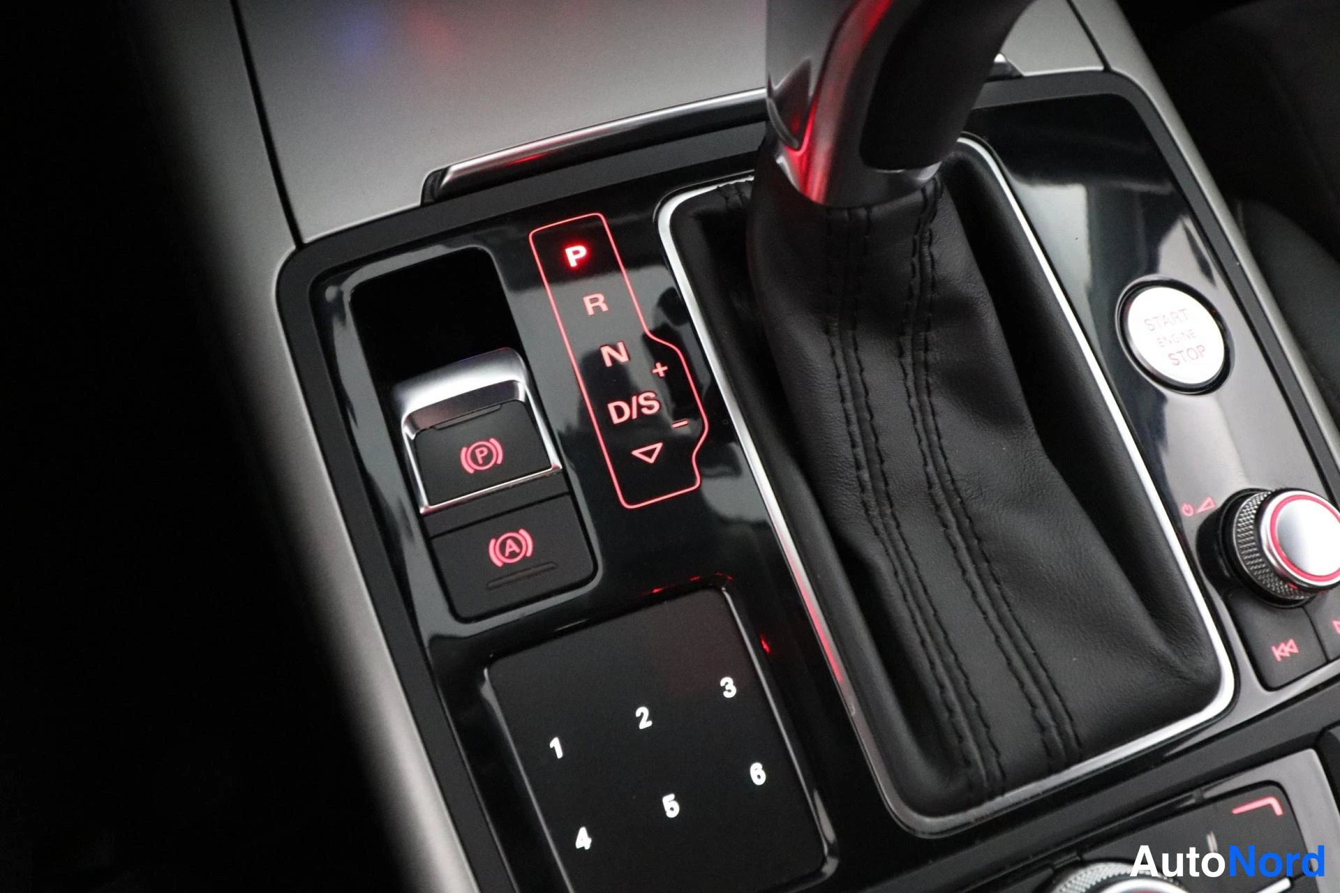 Harmaa Audi A6 2012, yksityiskohta, kuva 24