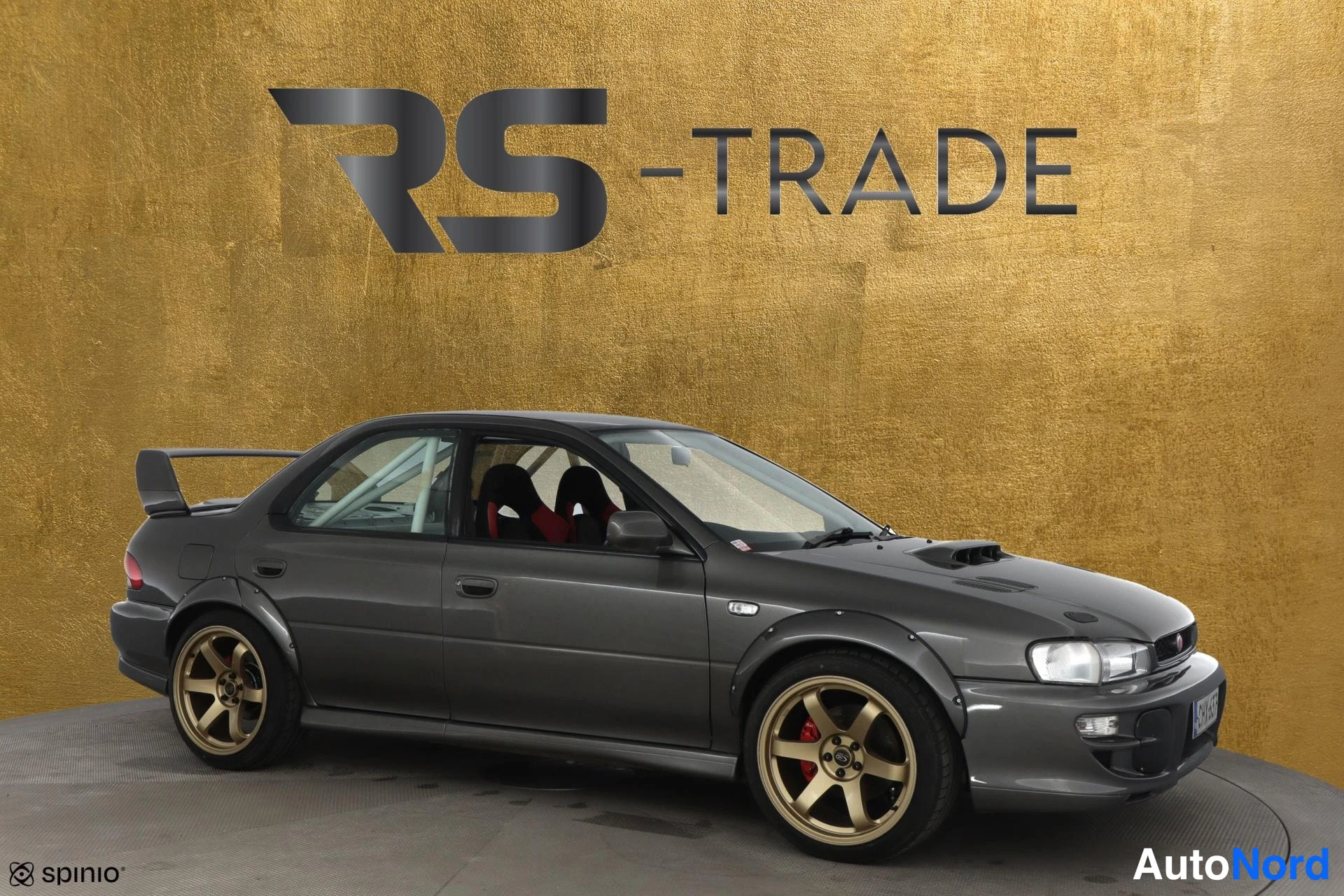 Harmaa Subaru Impreza 1999, etuviisto, keula oikealle, kuva 3