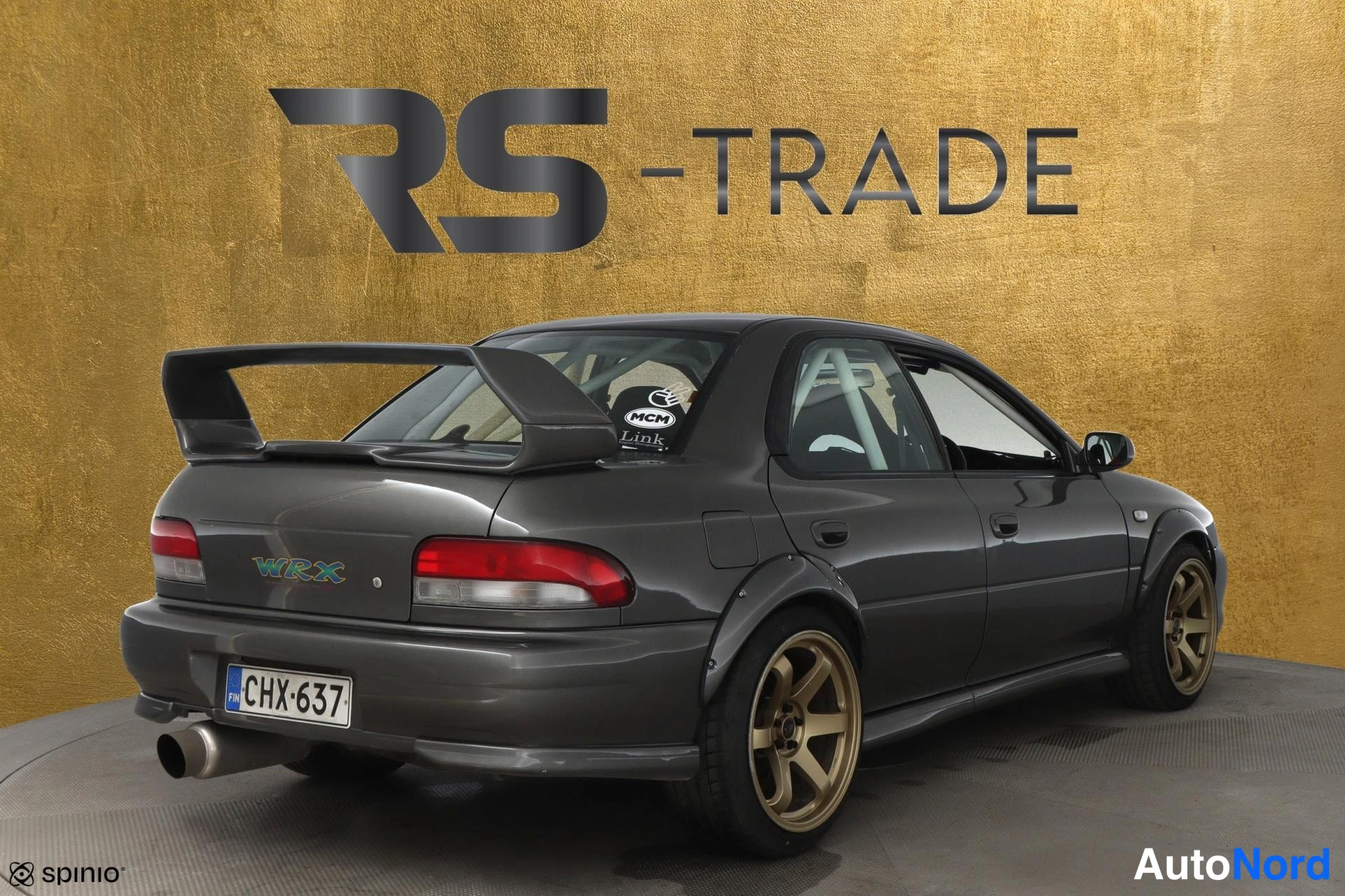 Harmaa Subaru Impreza 1999, takaviisto, kuva 4