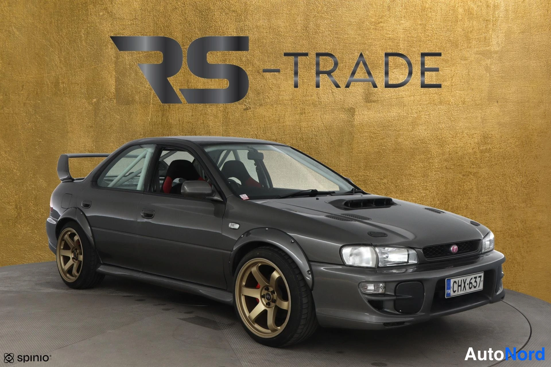 Harmaa Subaru Impreza 1999, etuviisto, keula oikealle, kuva 2