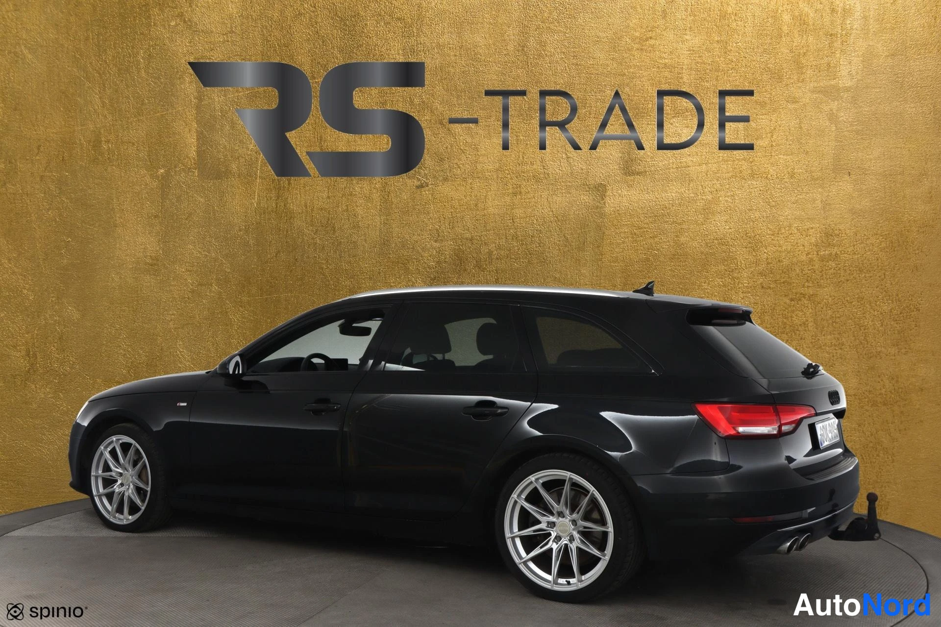 Musta Audi A4 2016, takaviisto, kuva 5