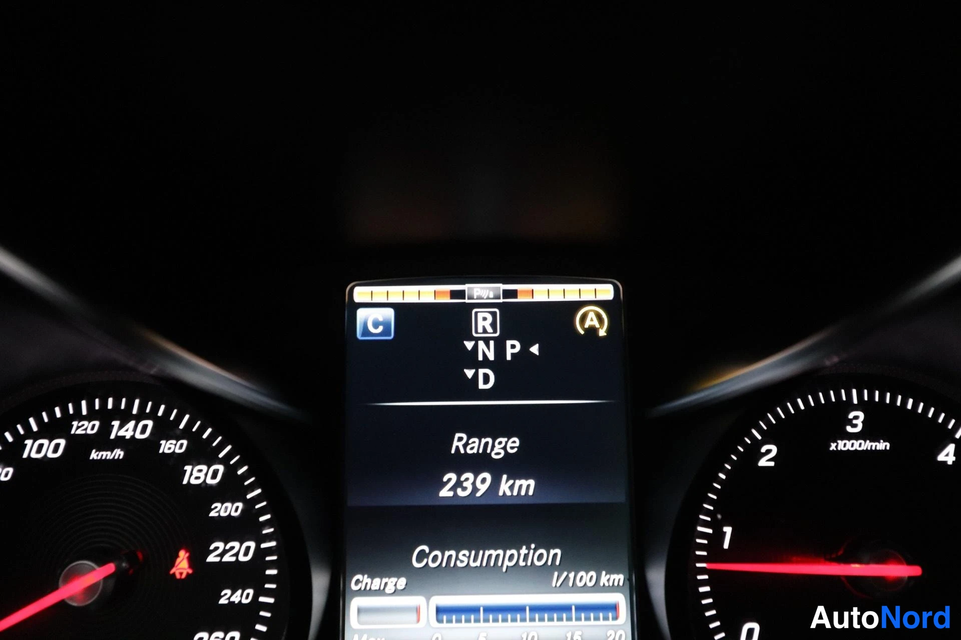 Harmaa Mercedes-Benz C 2014, yksityiskohta, kuva 30