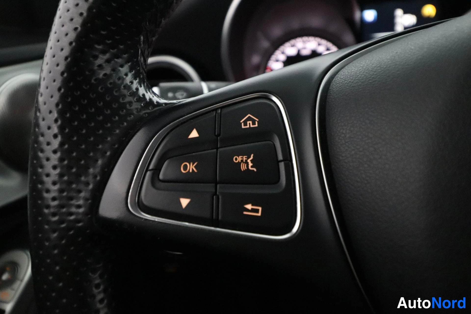 Harmaa Mercedes-Benz C 2014, yksityiskohta, kuva 16