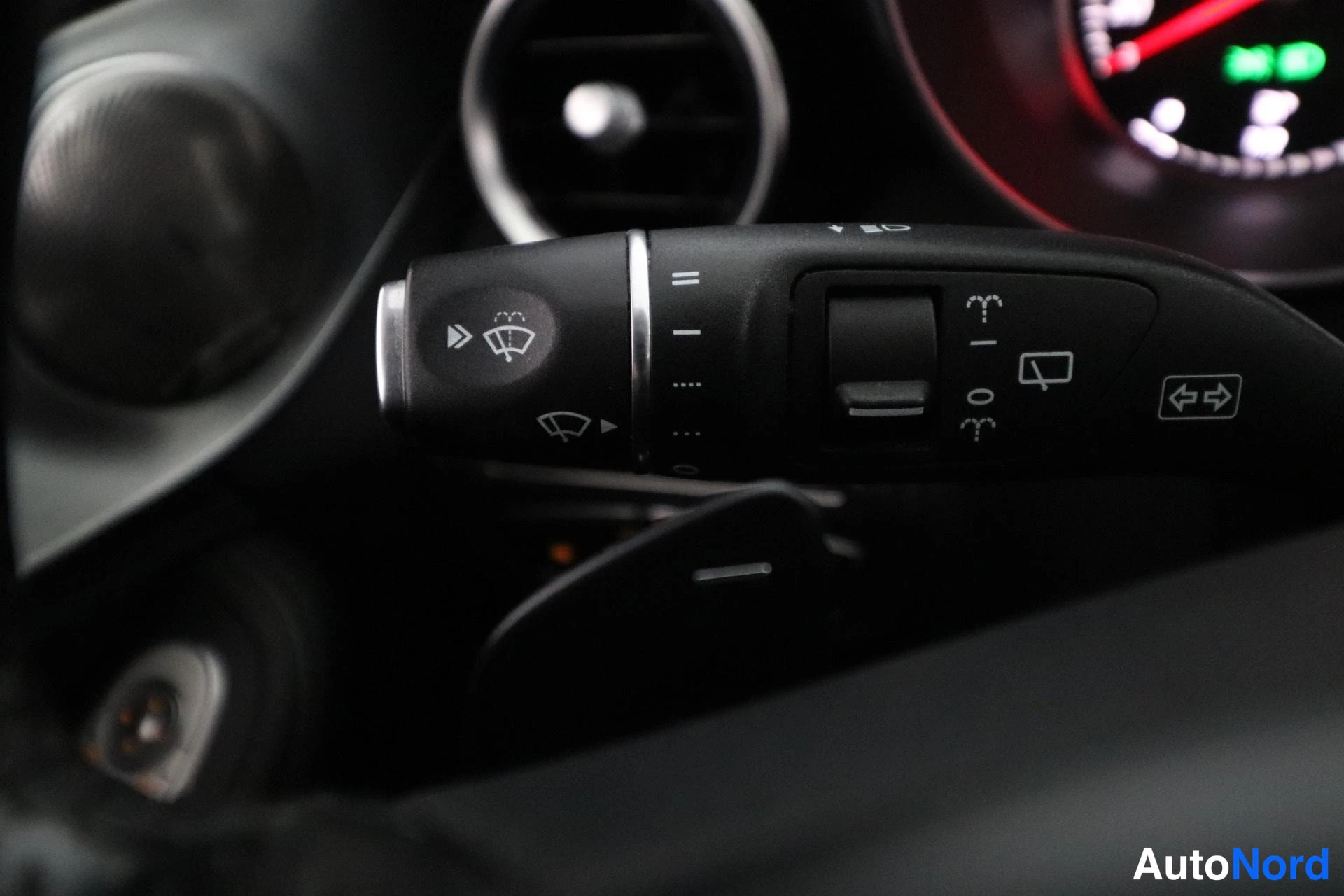 Harmaa Mercedes-Benz C 2014, yksityiskohta, kuva 18