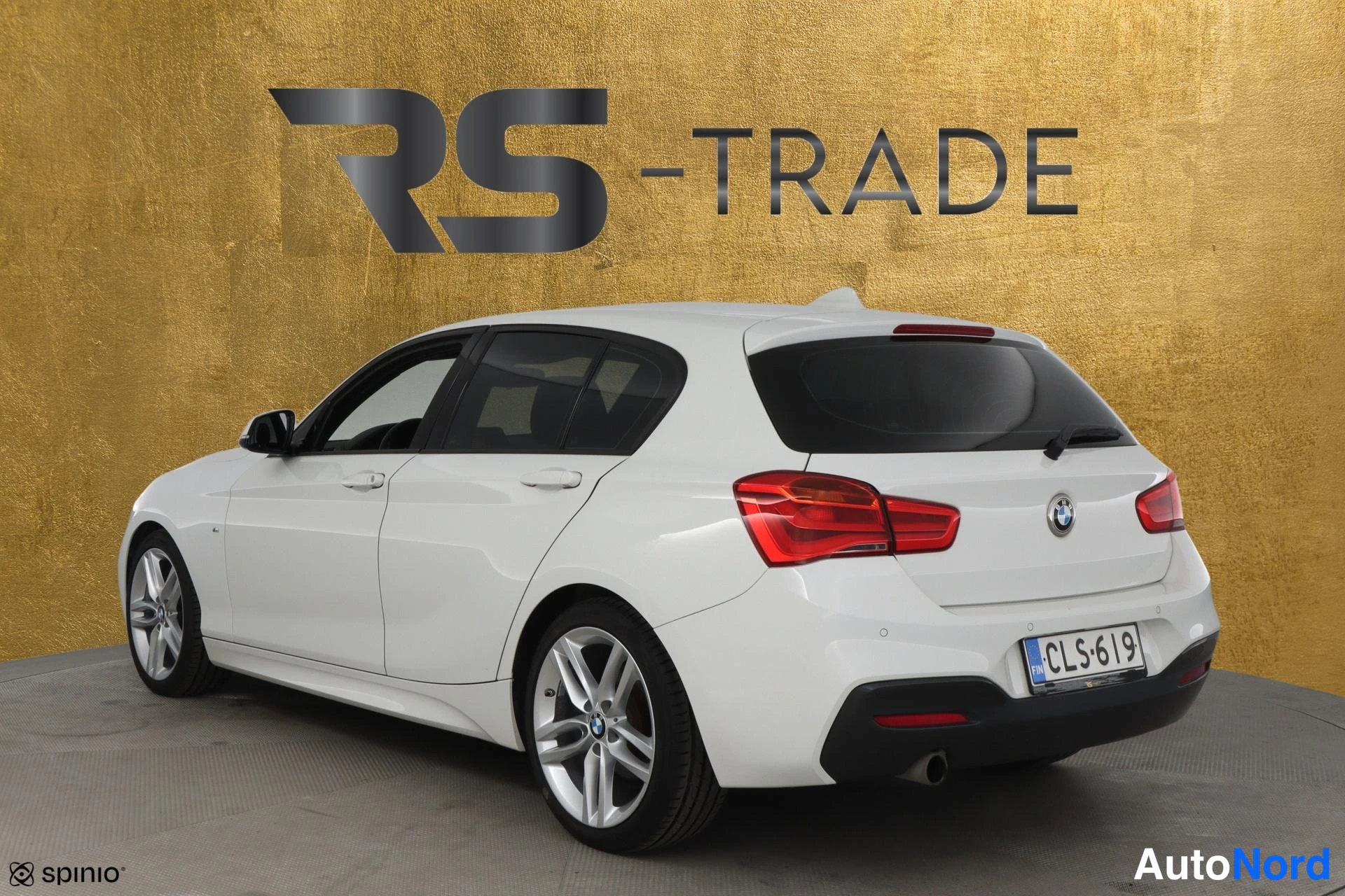 Valkoinen BMW 116d 2015, takaviisto, kuva 5