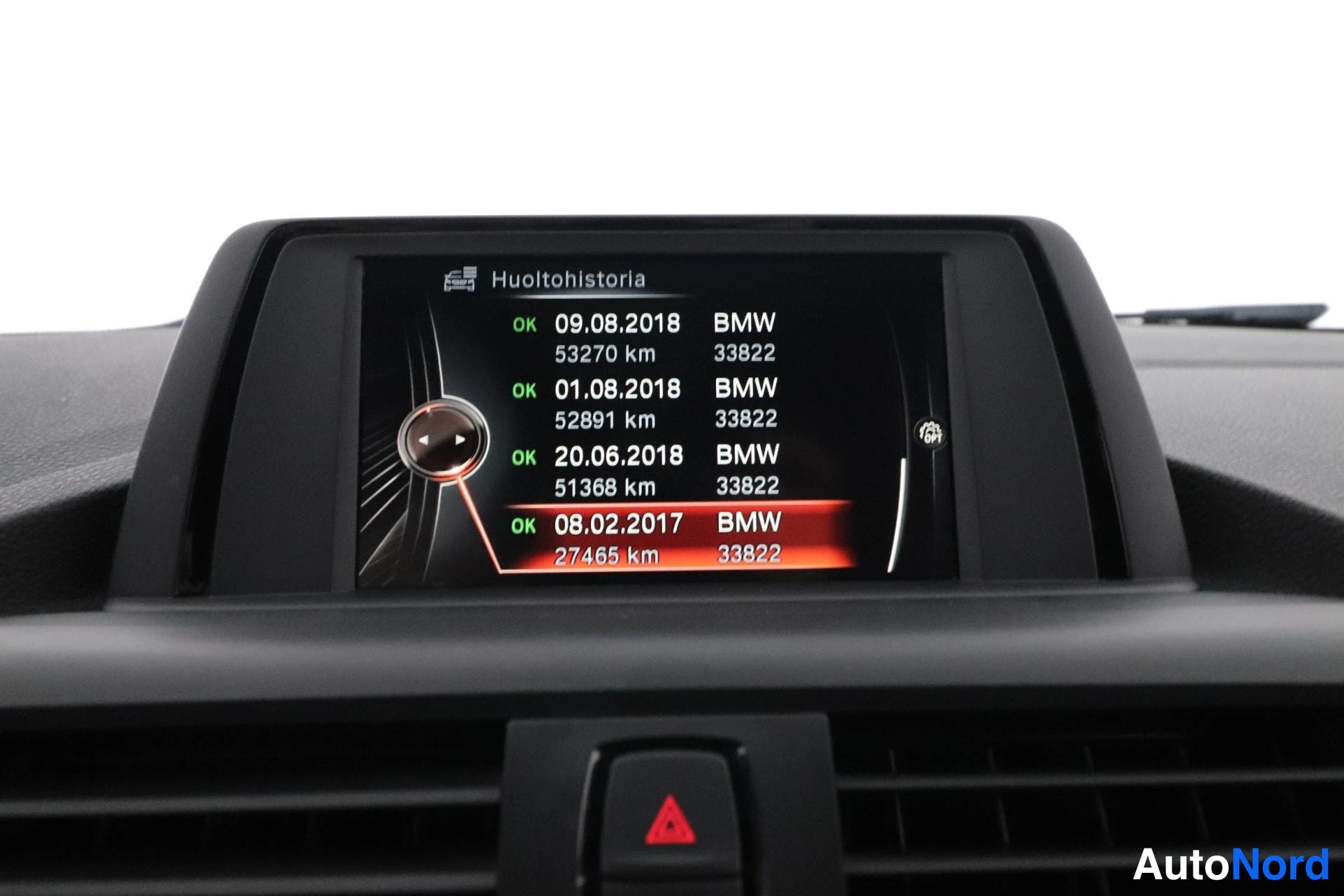 Valkoinen BMW 116d 2015, yksityiskohta, kuva 23