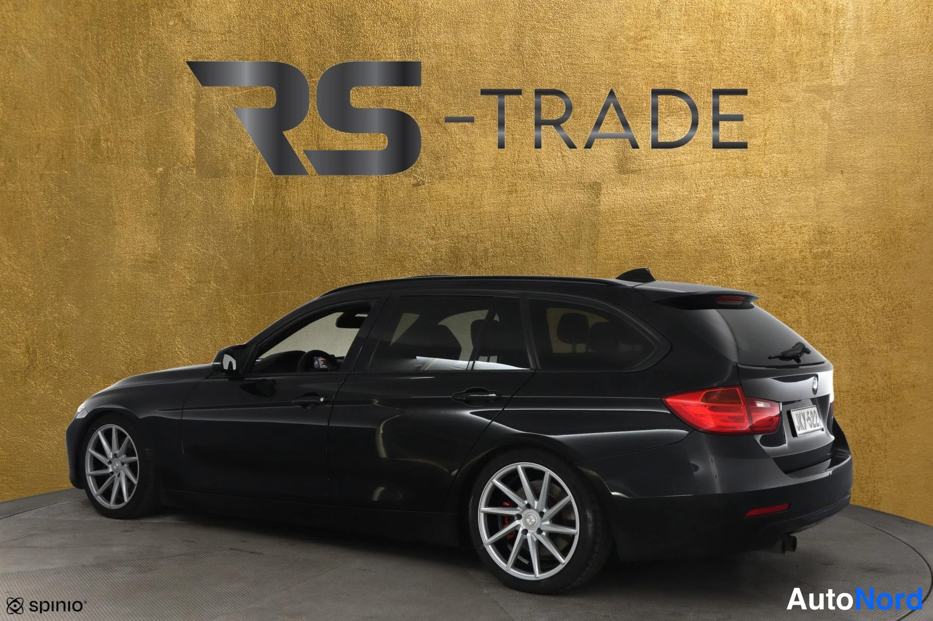 Musta BMW 330d 2014, takaviisto, kuva 6