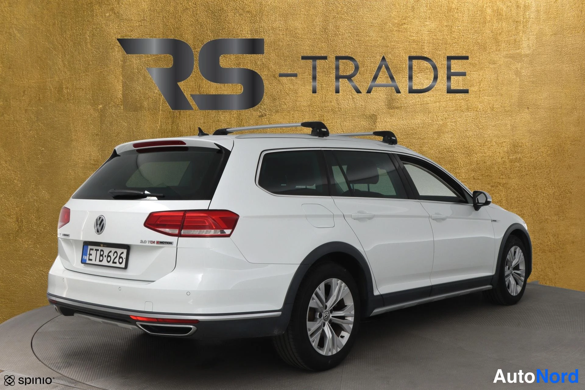 Valkoinen Volkswagen Passat 2017, takaviisto, kuva 4