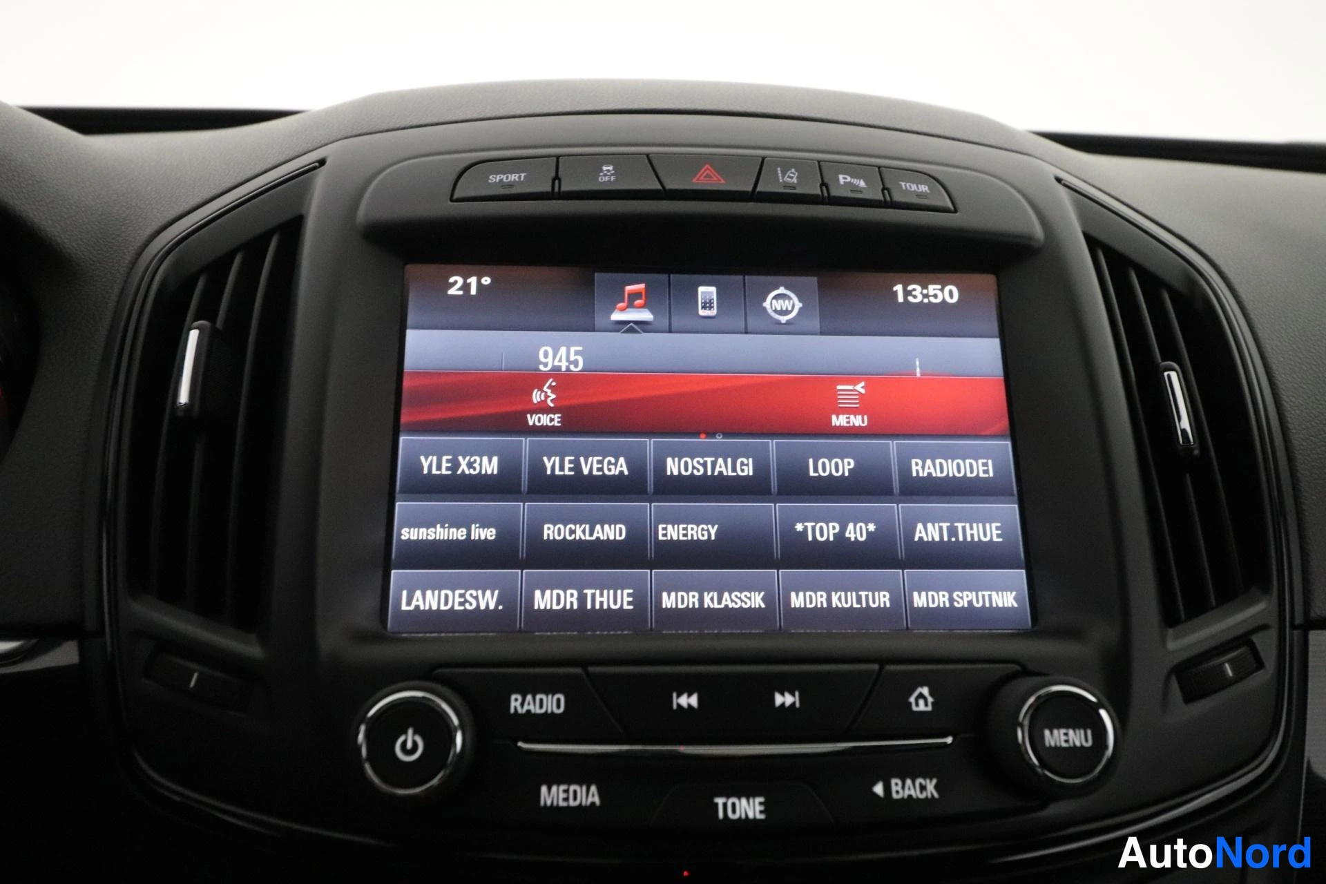 Valkoinen Opel Insignia 2014, yksityiskohta, kuva 21