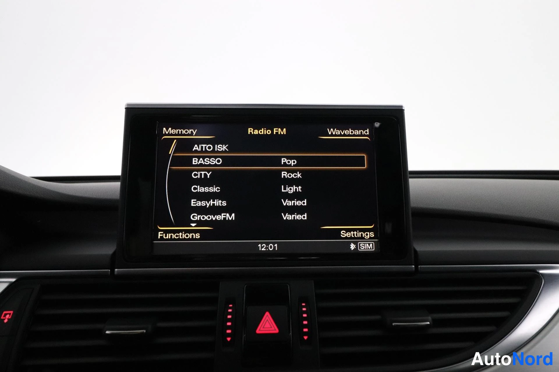 Harmaa Audi A6 2012, yksityiskohta, kuva 33