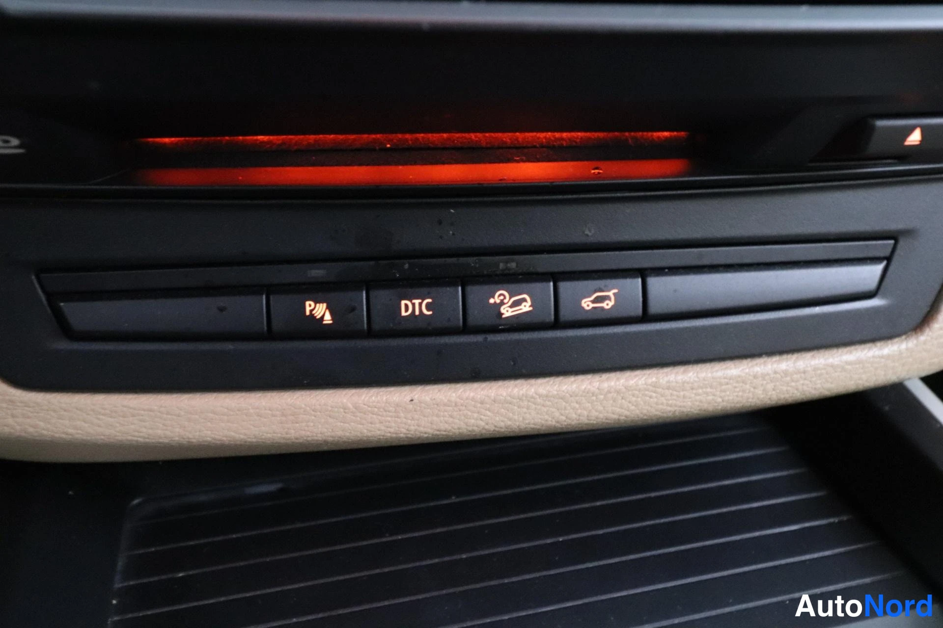 Sininen BMW X5 2007, yksityiskohta, kuva 25