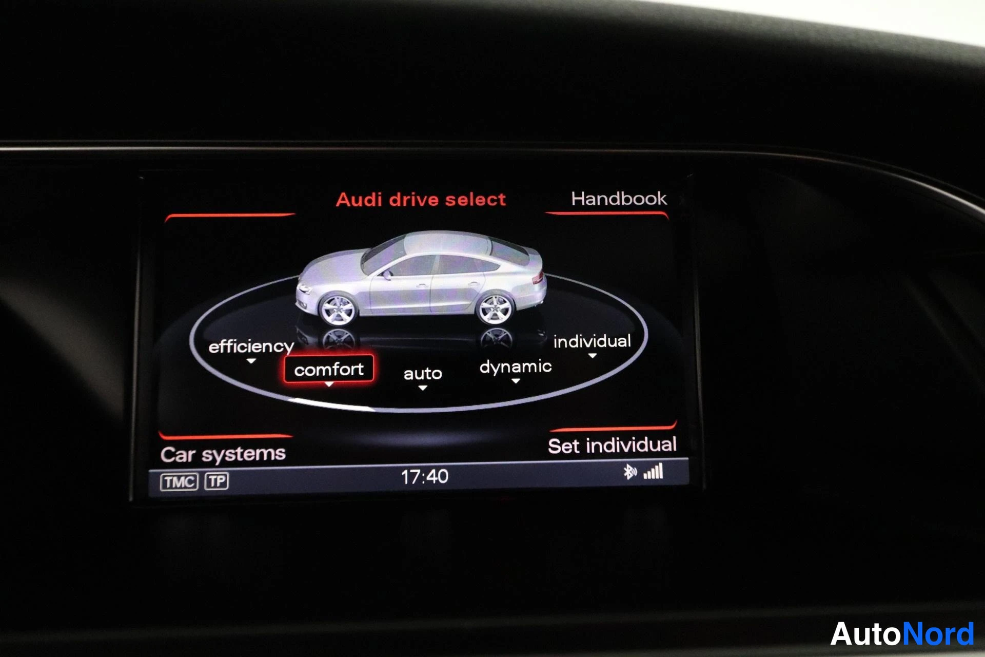 Harmaa Audi A5 2012, yksityiskohta, kuva 23