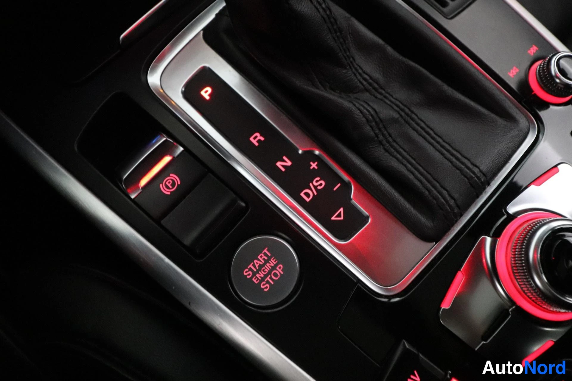 Harmaa Audi A5 2012, yksityiskohta, kuva 27