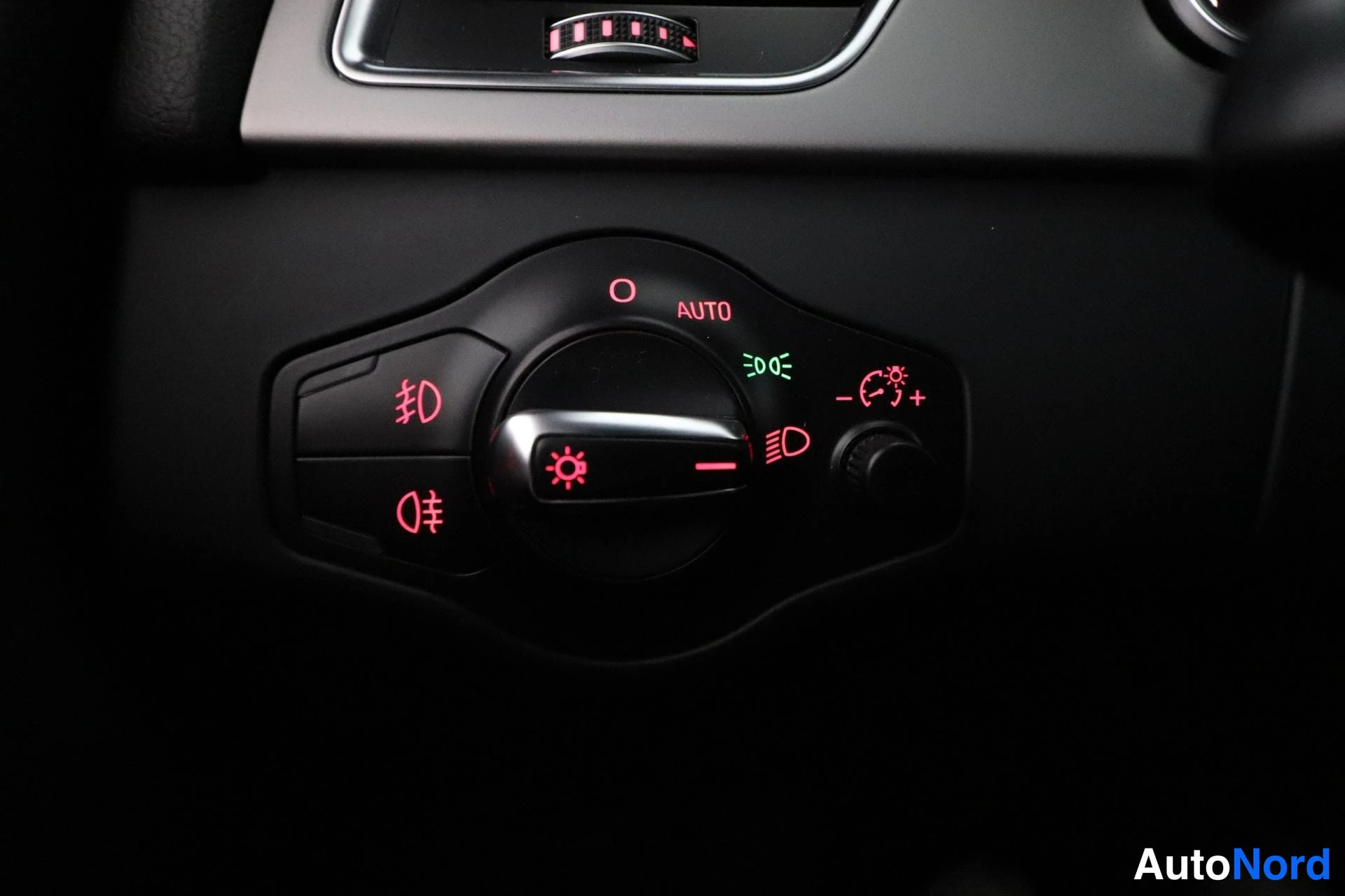 Harmaa Audi A5 2012, yksityiskohta, kuva 36