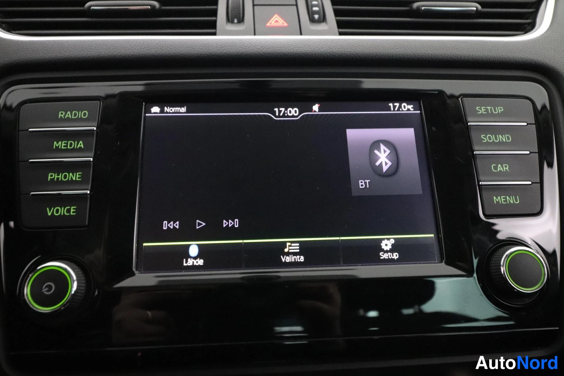 Harmaa Skoda Octavia 2017, yksityiskohta, kuva 23