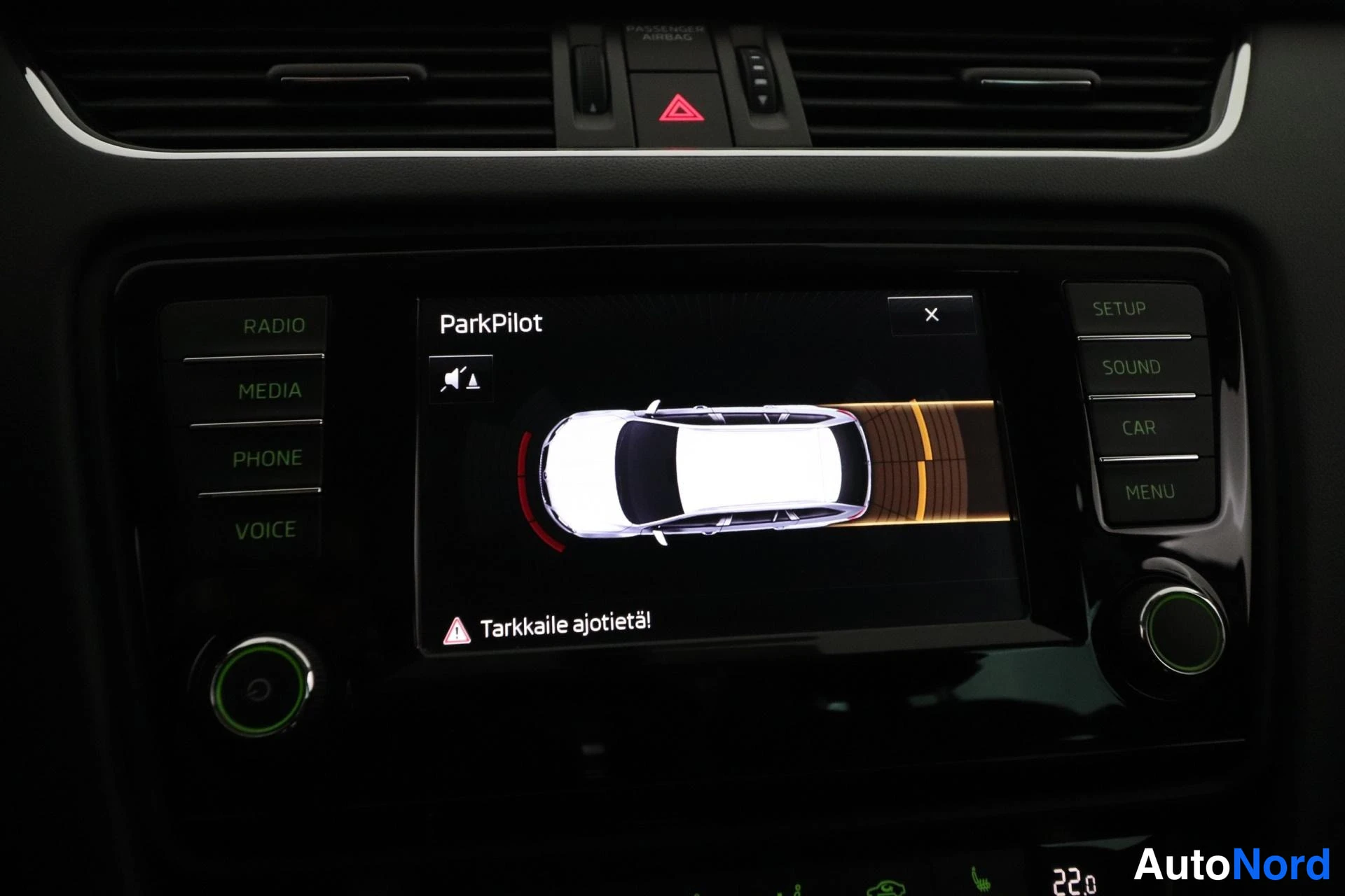Harmaa Skoda Octavia 2017, yksityiskohta, kuva 26