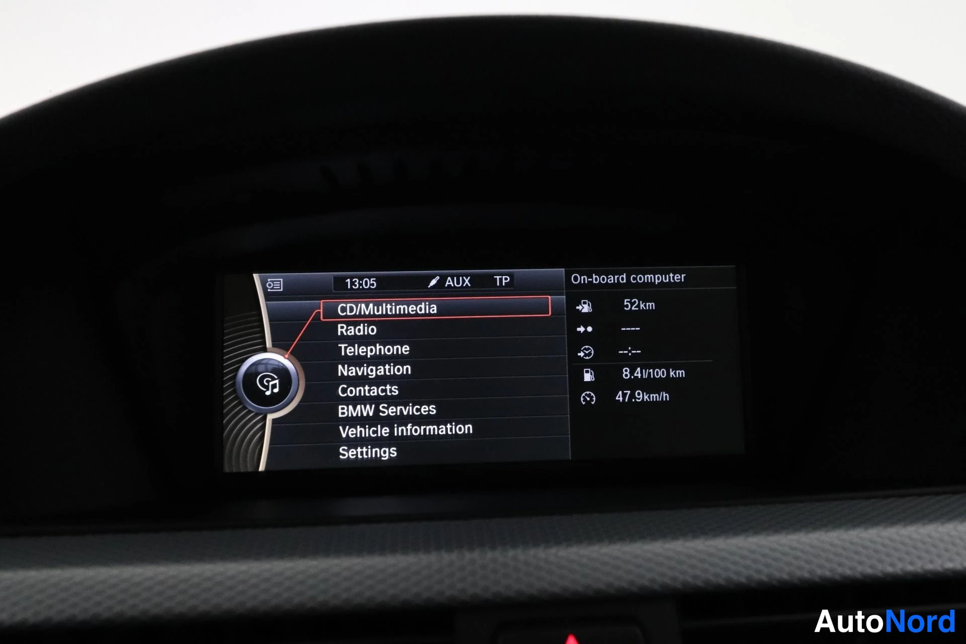 Harmaa BMW 320d xDrive 2009, yksityiskohta, kuva 24