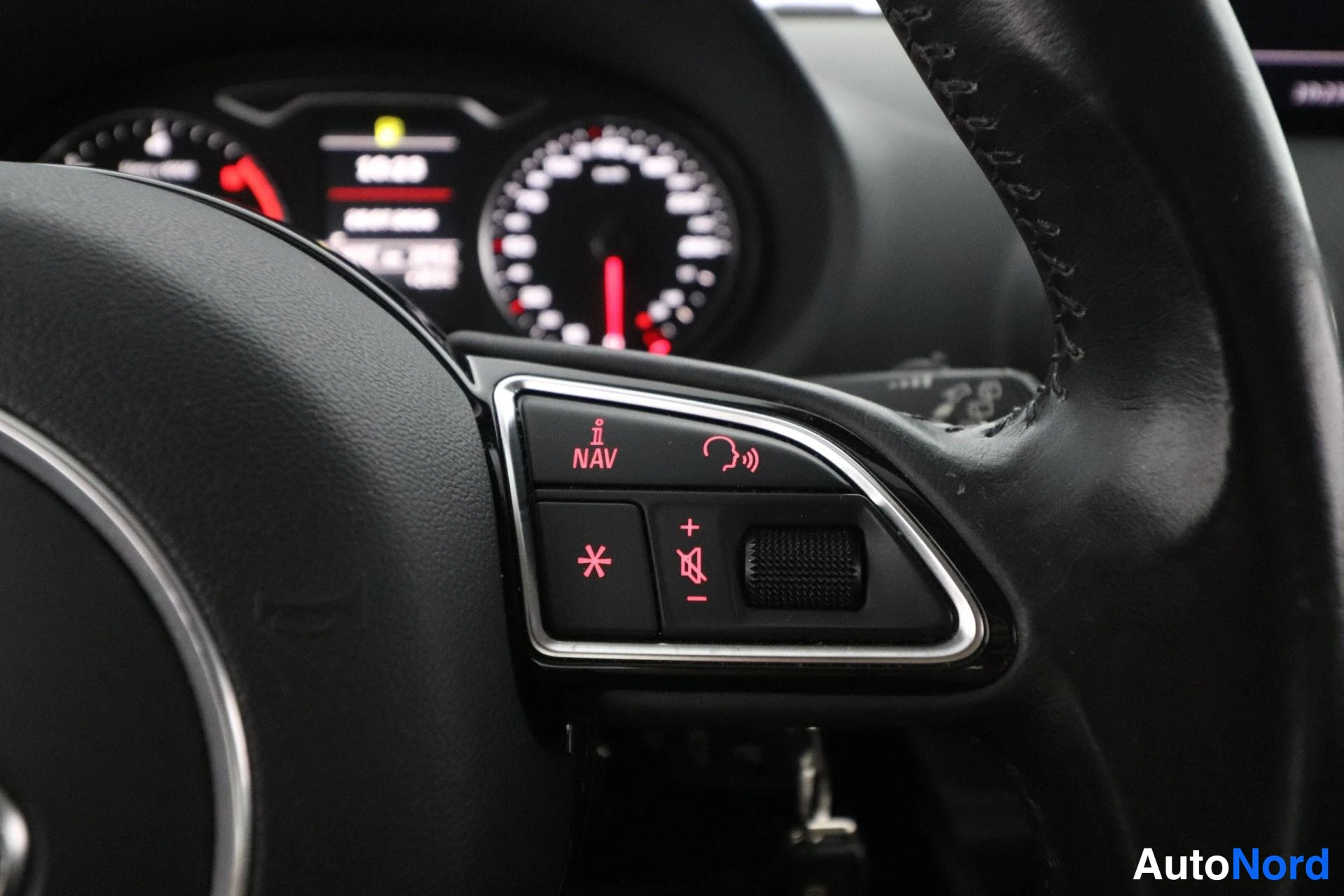 Musta Audi A3 2013, yksityiskohta, kuva 16