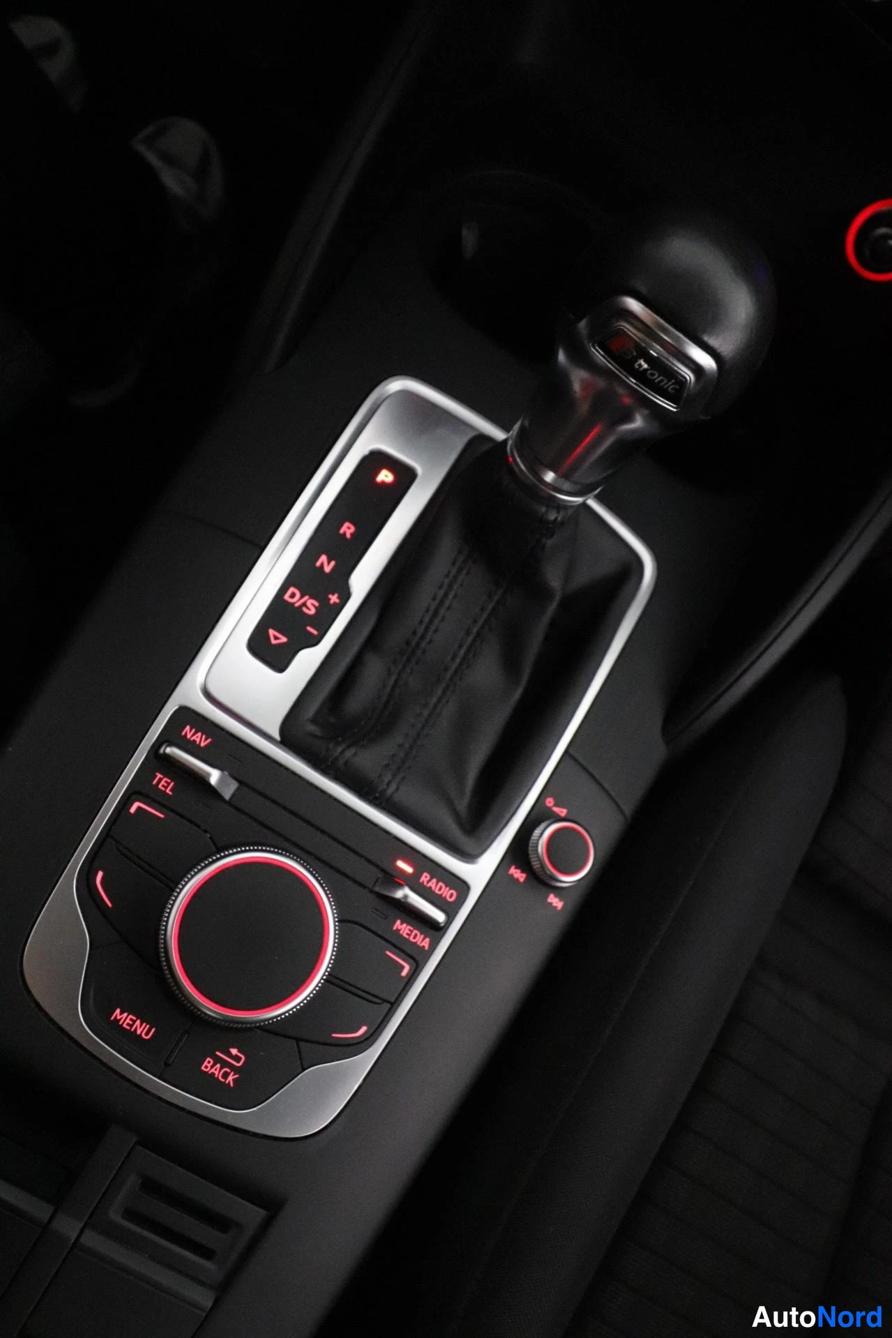 Musta Audi A3 2013, yksityiskohta, kuva 26