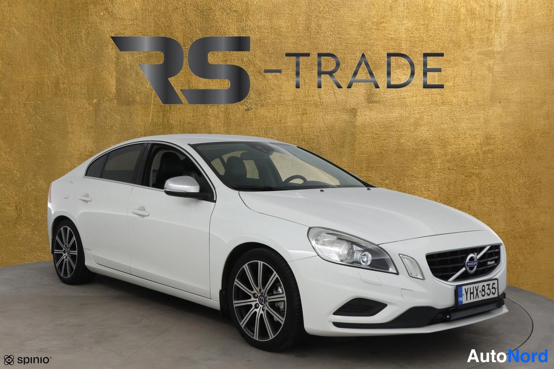 White Volvo S60 2012, front three-quarter, nose to the right, photo 3