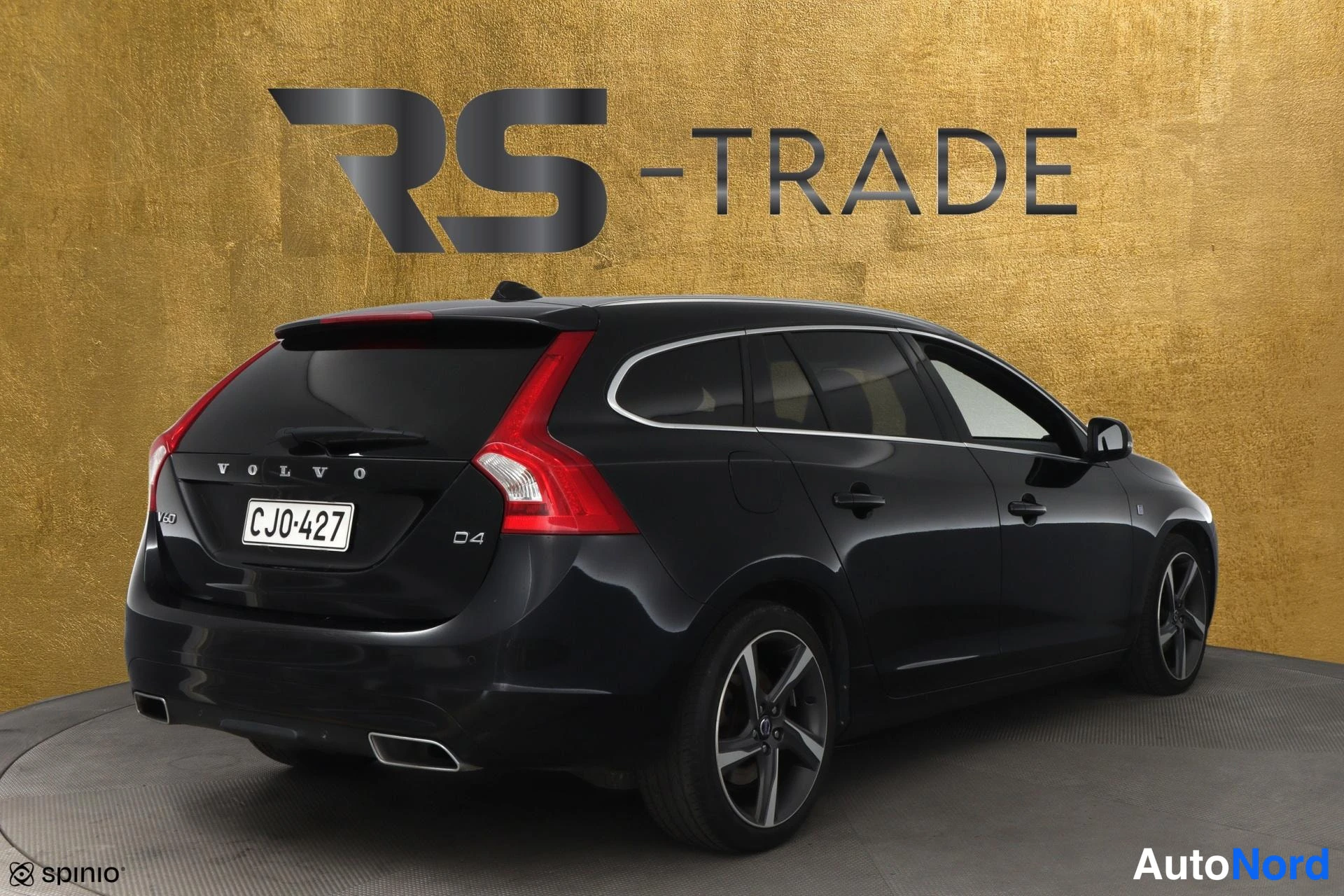 Black Volvo V60 2015, rear three-quarter, photo 4
