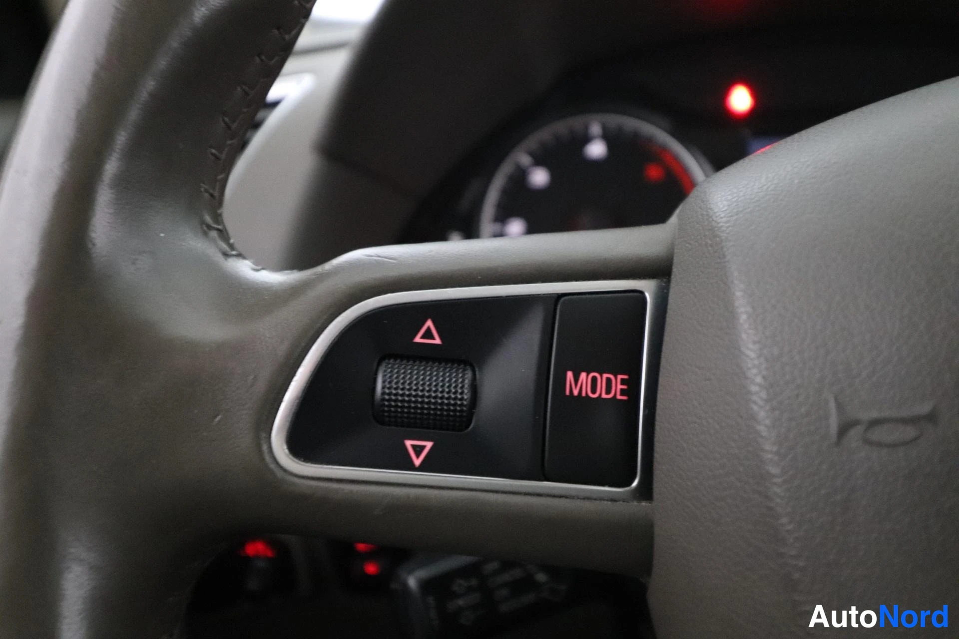 Black Audi Q5 2009, detail, photo 16