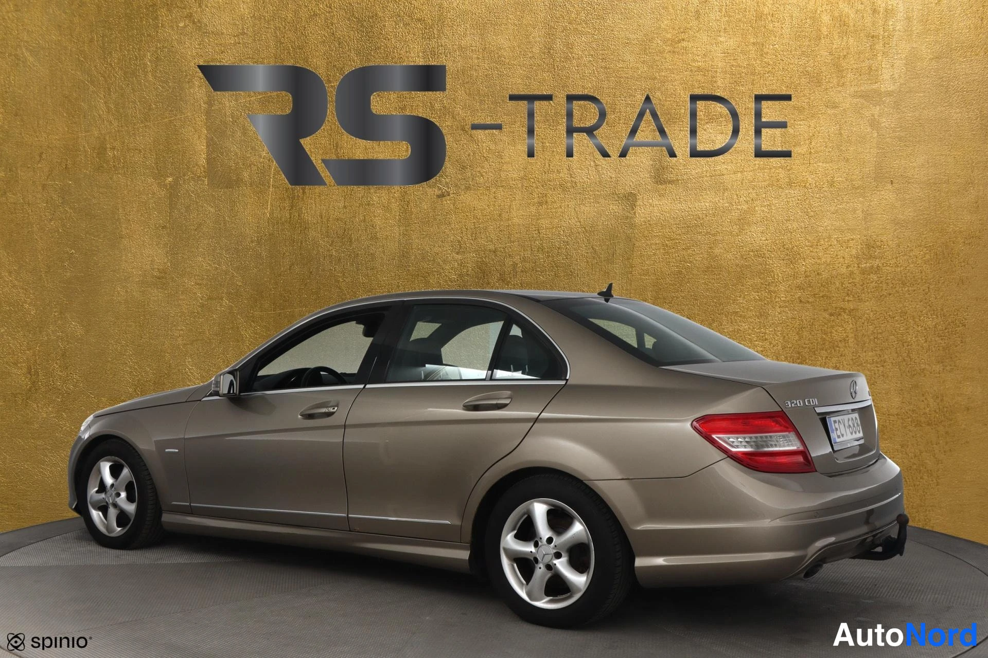 Ruskea Mercedes-Benz C 2009, takaviisto, kuva 6