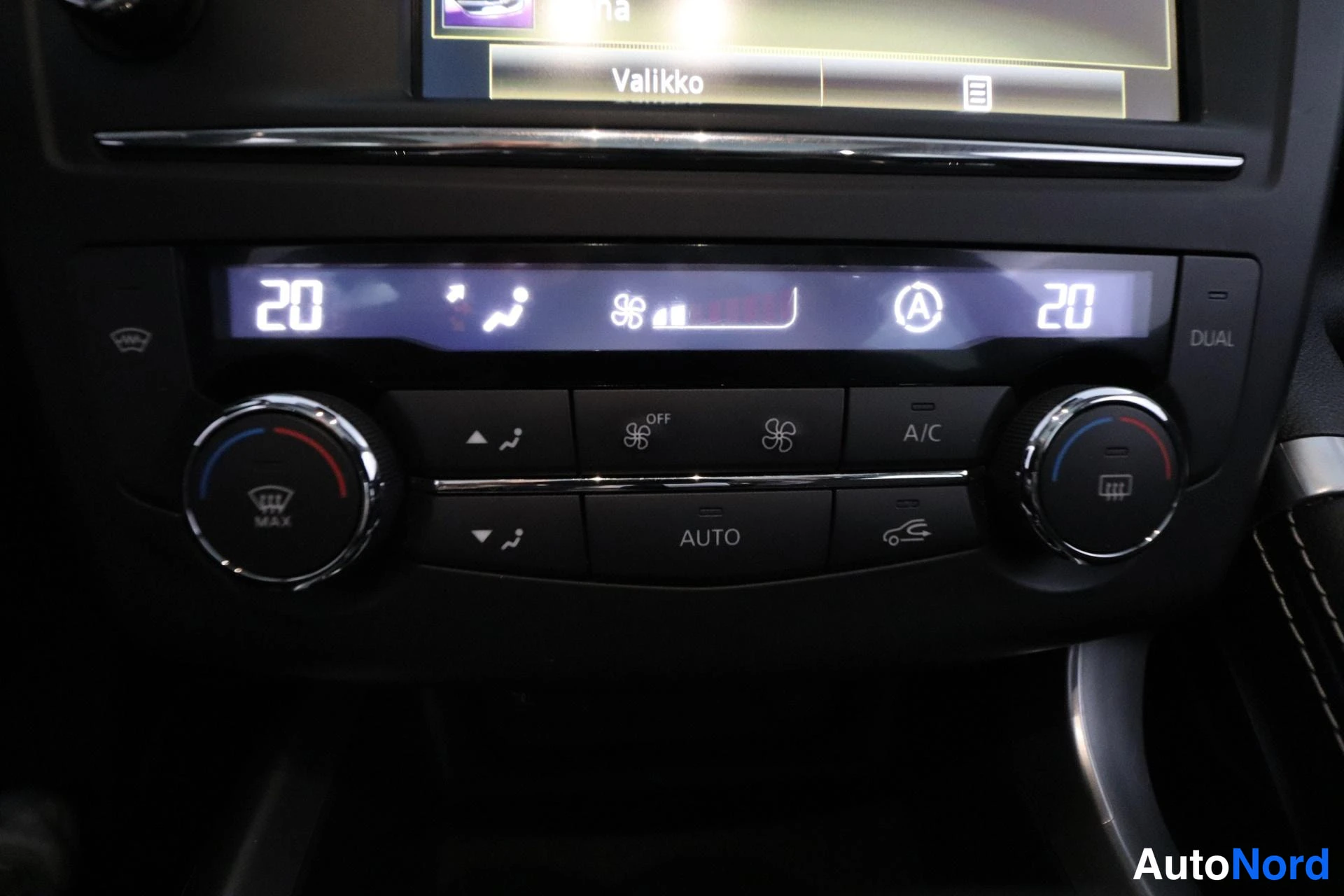 Harmaa Renault Kadjar 2016, yksityiskohta, kuva 23