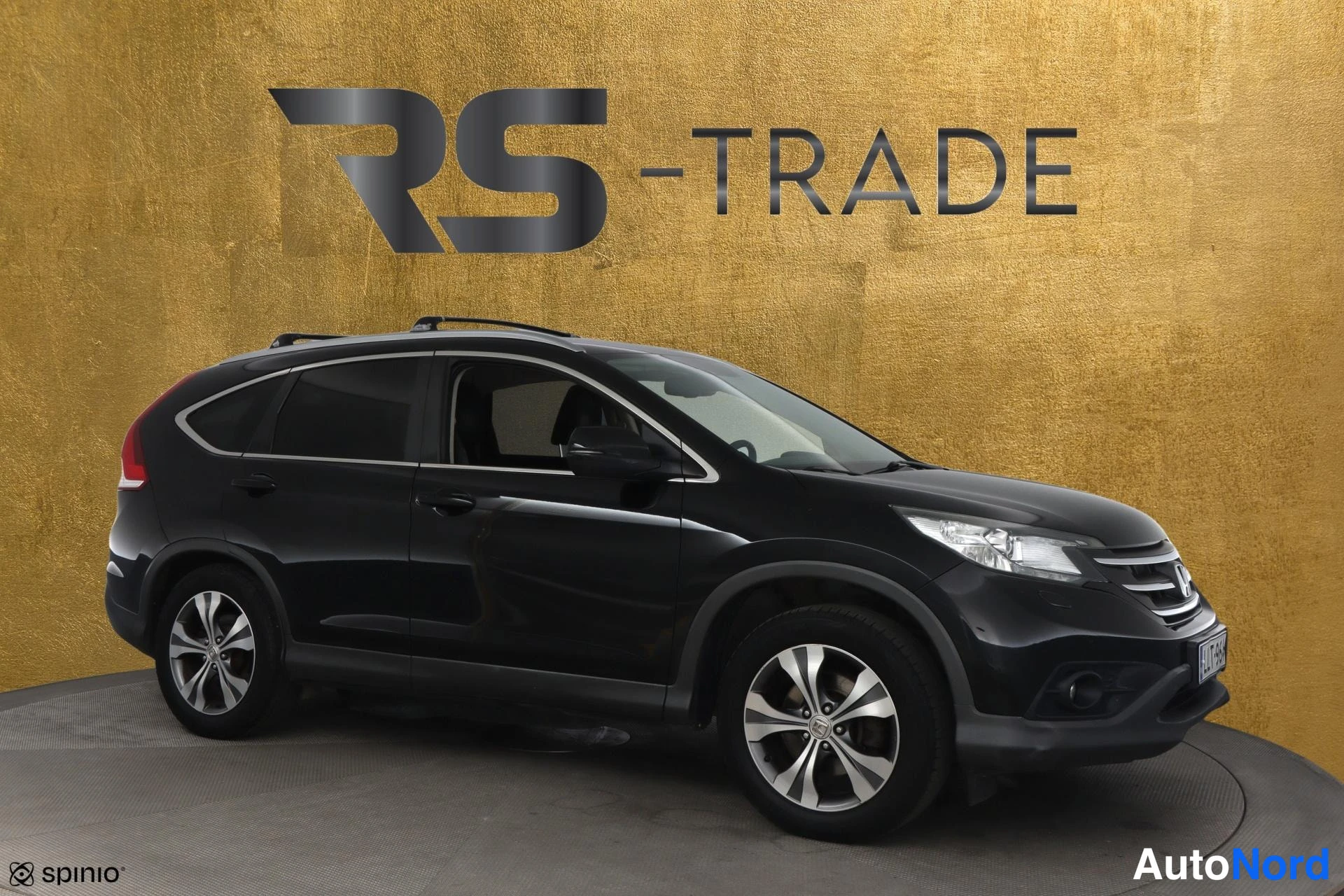 Musta Honda CR-V 2013, etuviisto, keula oikealle, kuva 2