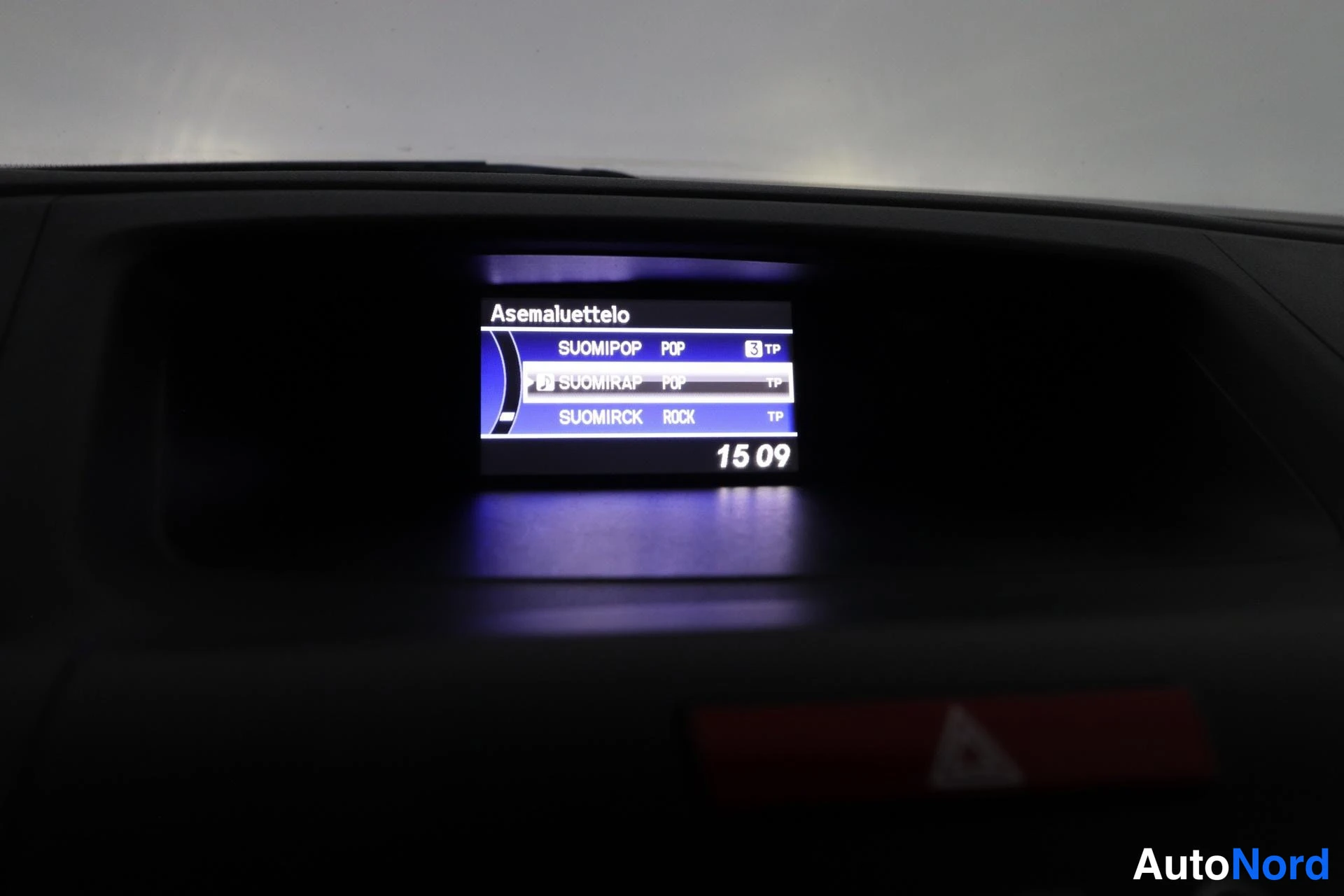 Musta Honda CR-V 2013, yksityiskohta, kuva 19