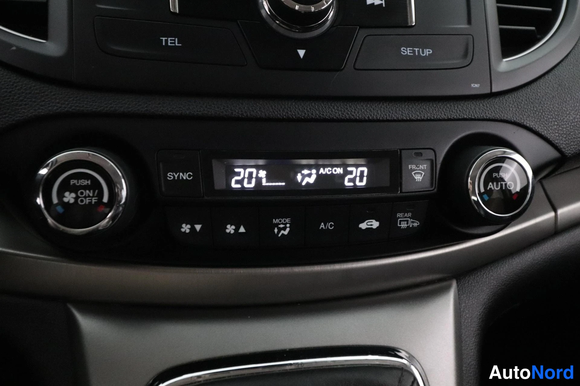 Musta Honda CR-V 2013, yksityiskohta, kuva 22