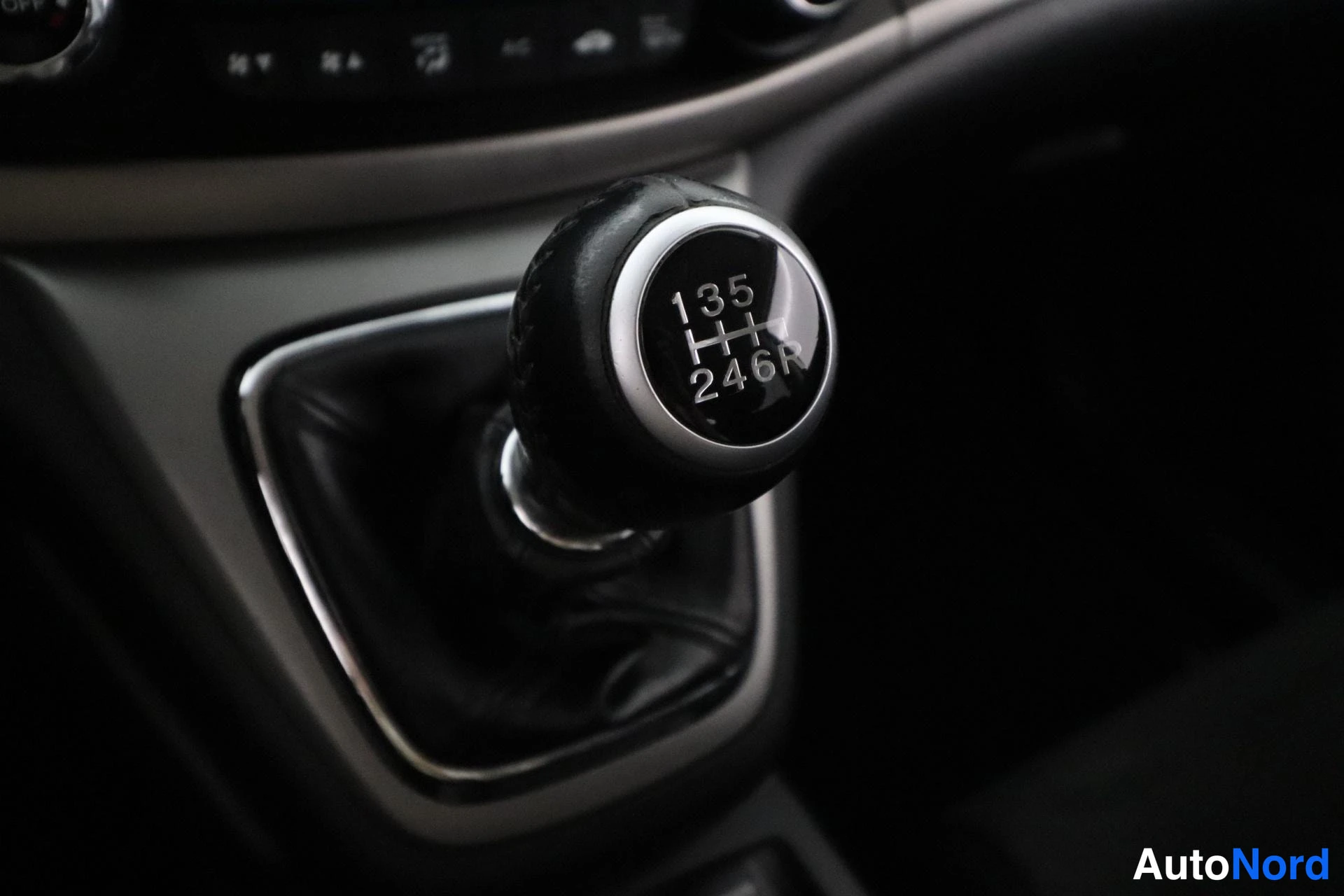 Musta Honda CR-V 2013, yksityiskohta, kuva 26
