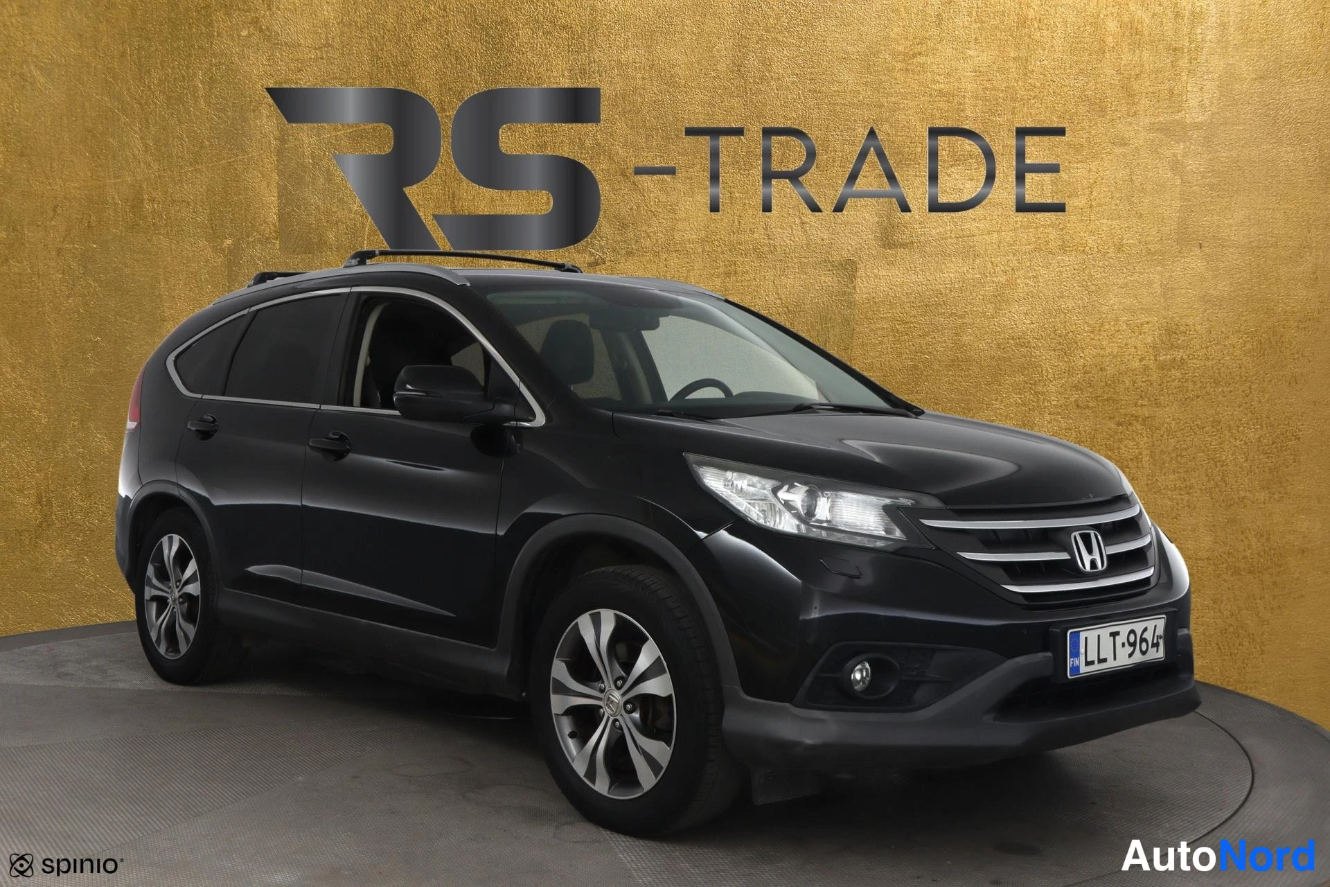Musta Honda CR-V 2013, etuviisto, keula oikealle, kuva 3