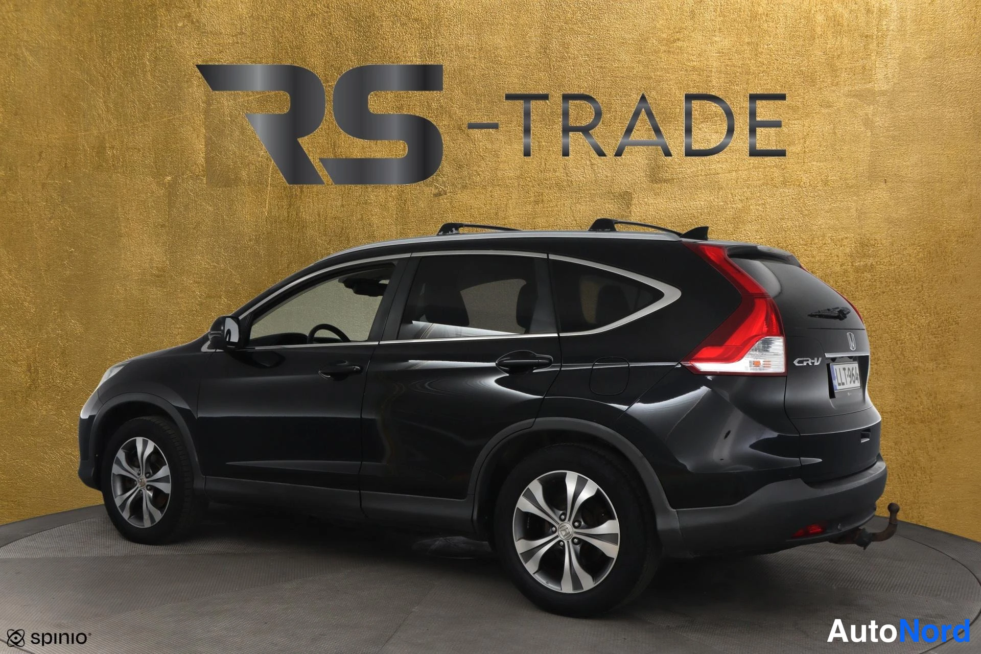 Musta Honda CR-V 2013, takaviisto, kuva 6